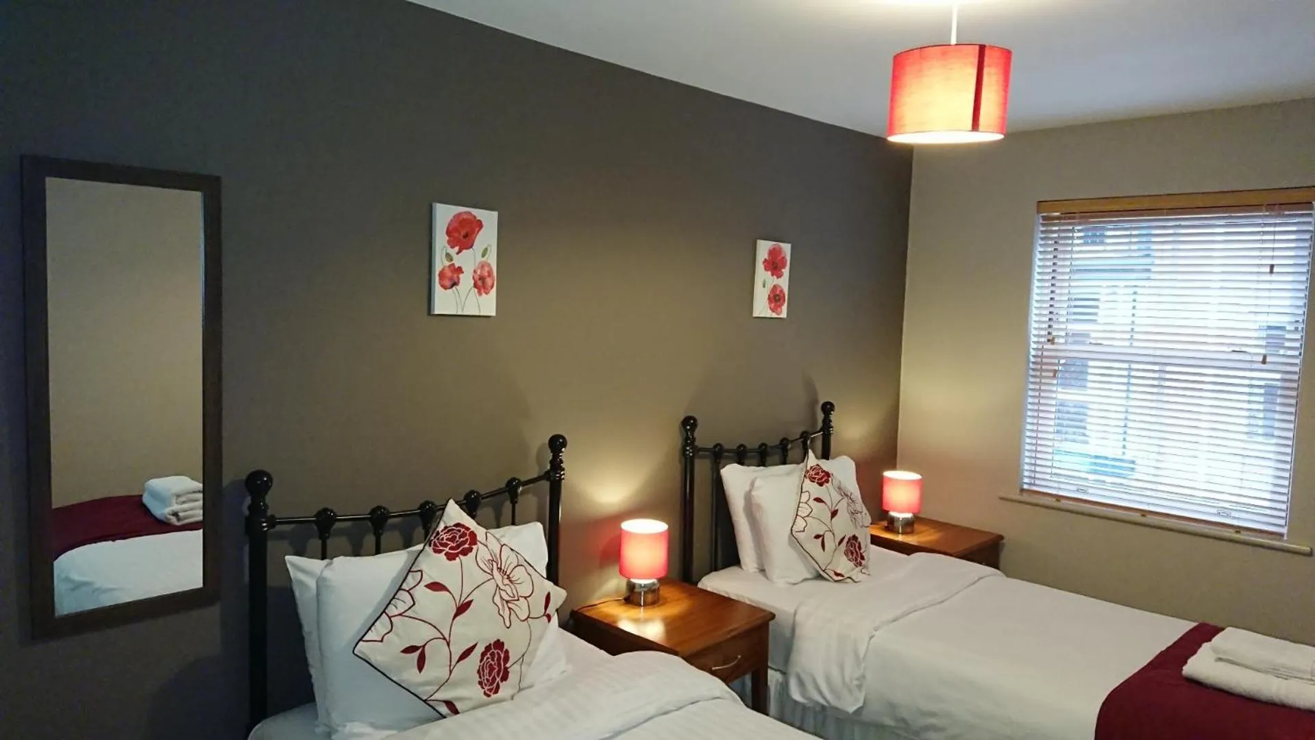 Bedroom in Victoria Cloisters Apartments