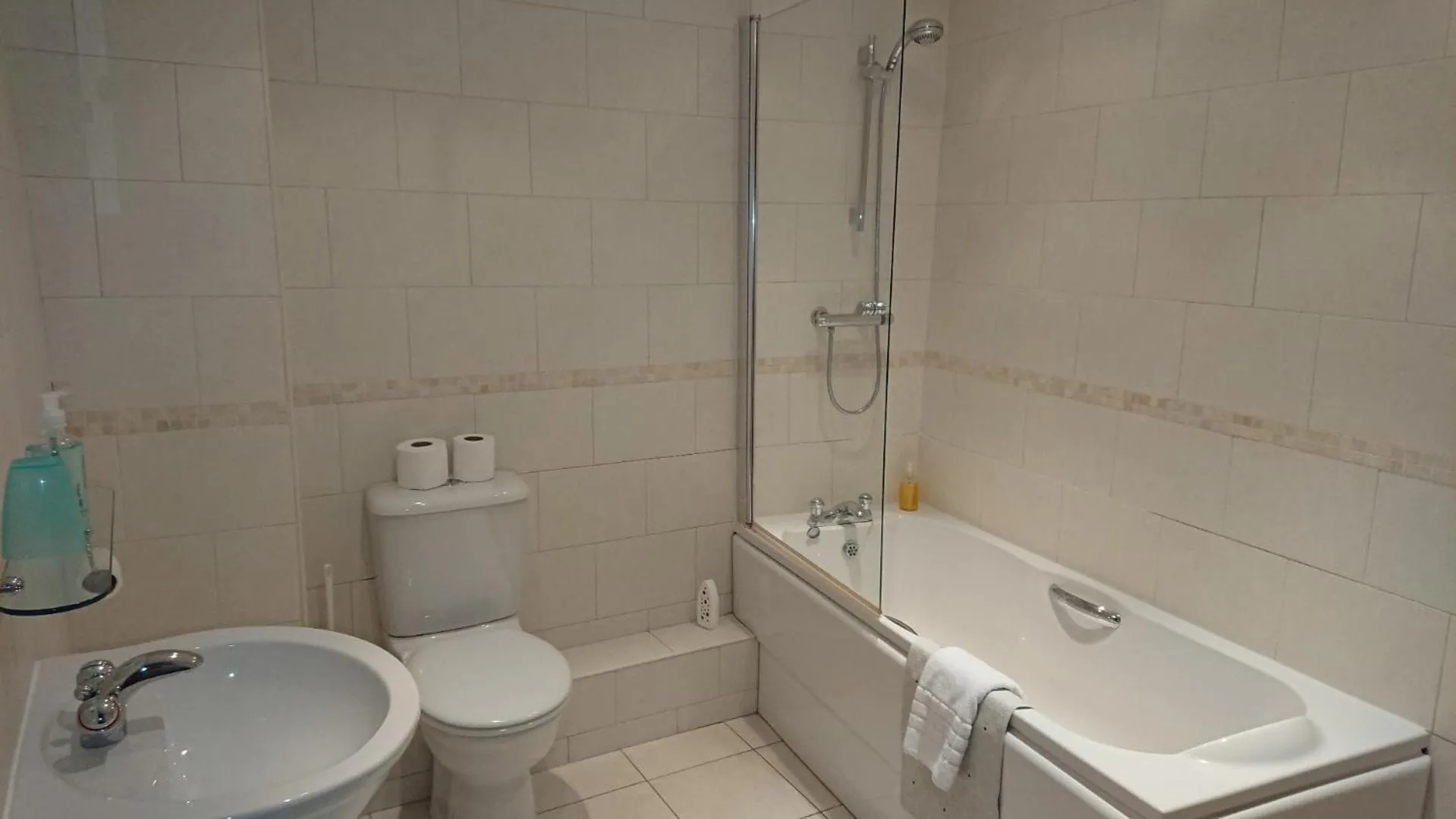 Bathroom in Victoria Cloisters Apartments