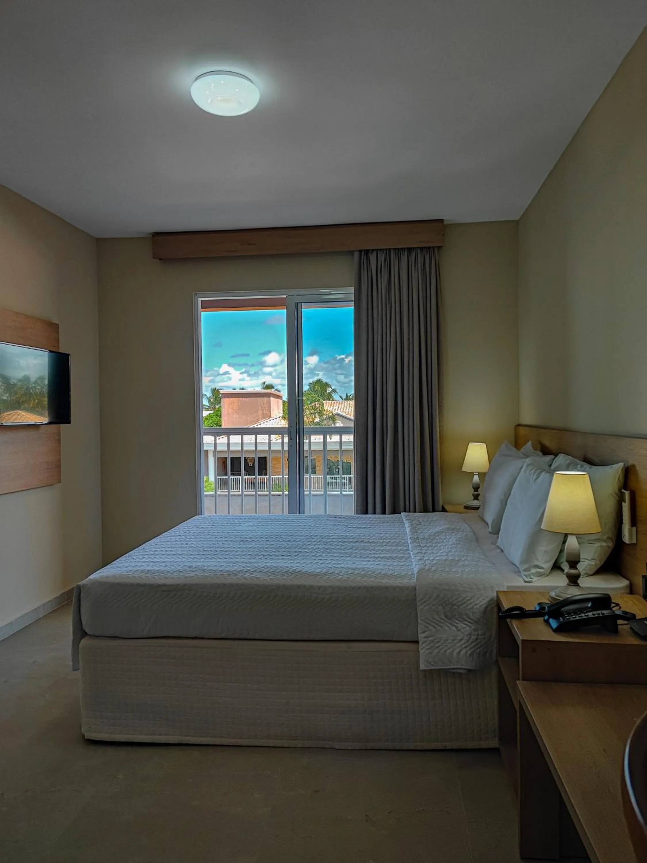 Photo of the whole room, Bed in Hotel Coral Beach