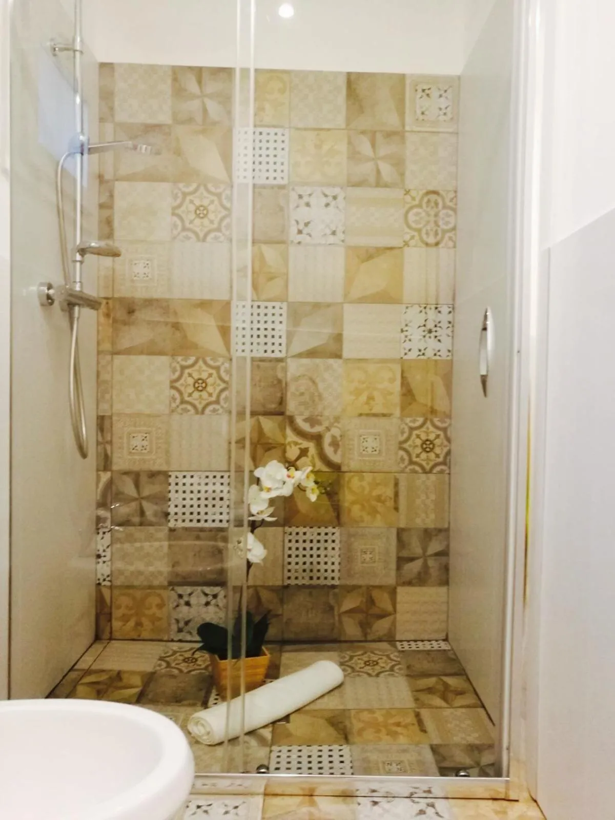 Shower in S'O Smart B&B Tropea