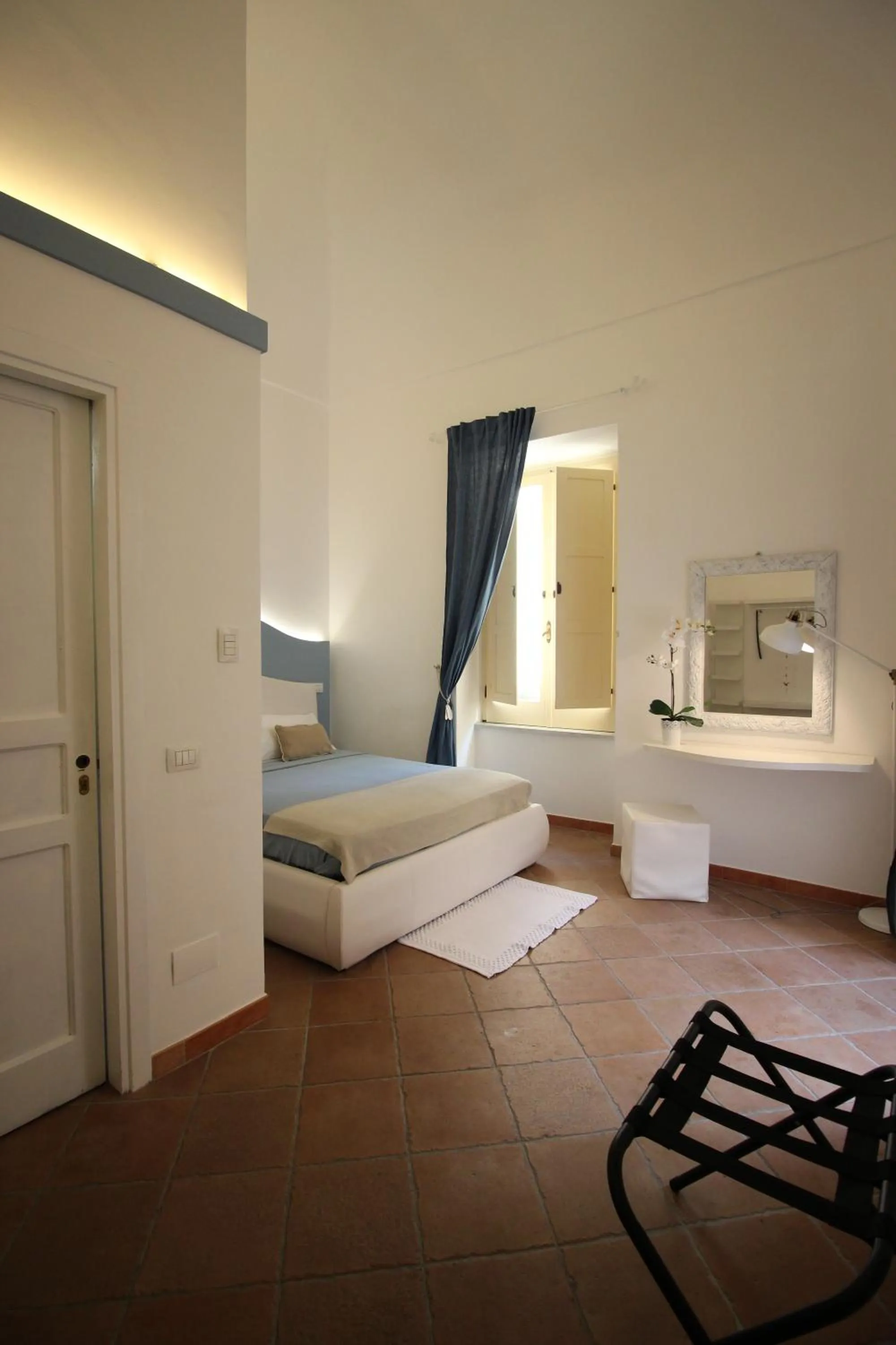 Photo of the whole room, Bed in S'O Smart B&B Tropea