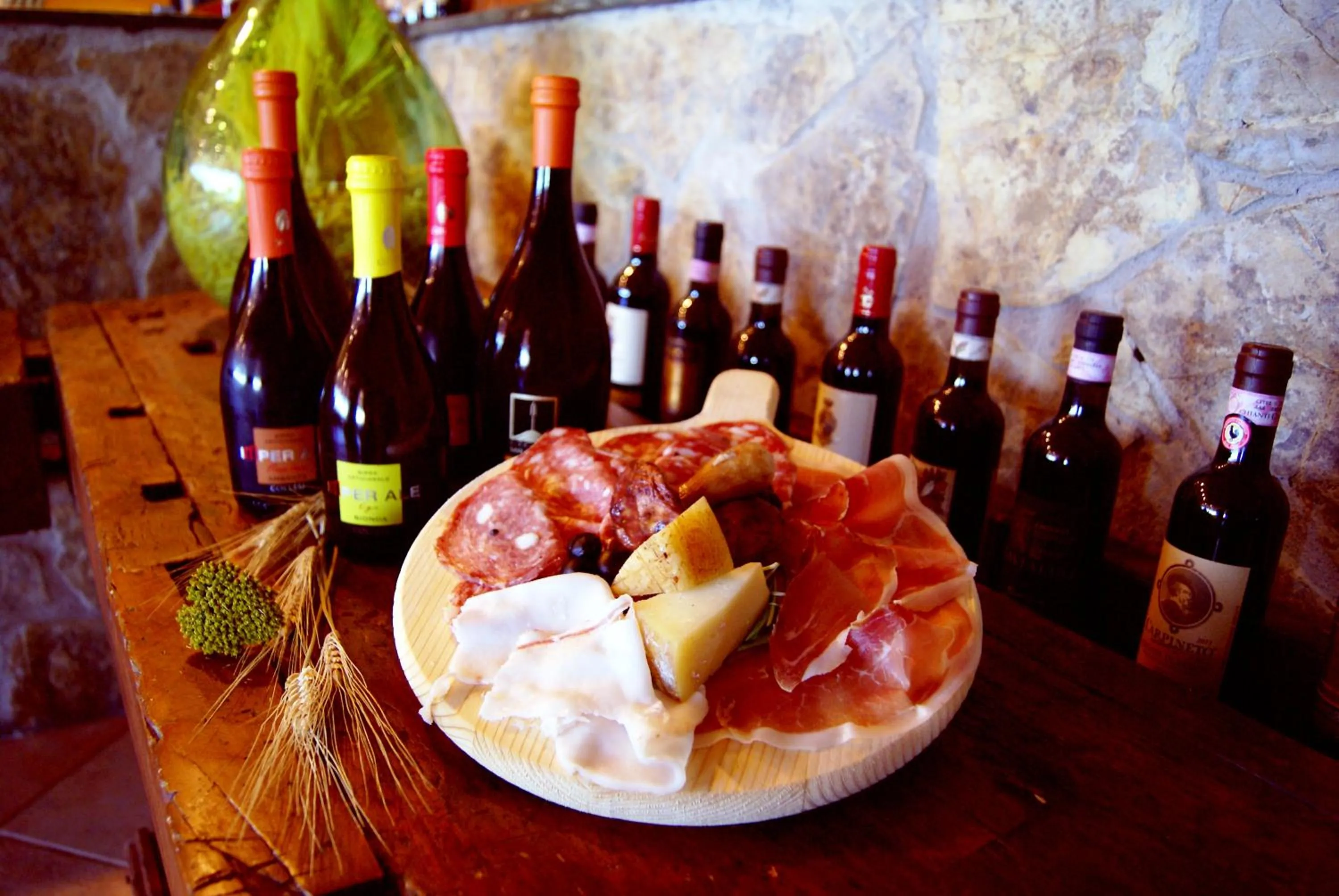 Restaurant/places to eat in Hotel Castello