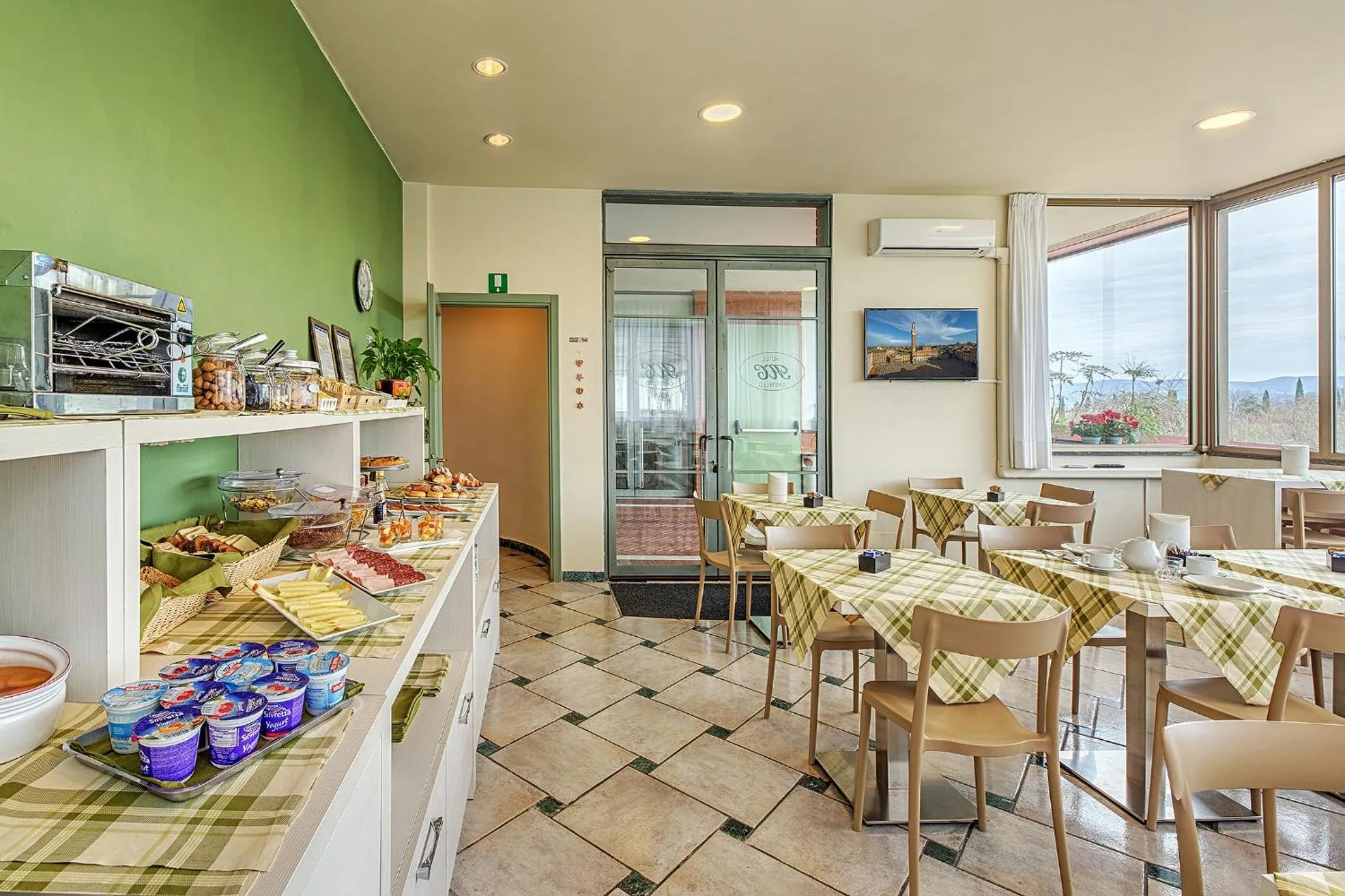 Breakfast in Hotel Castello