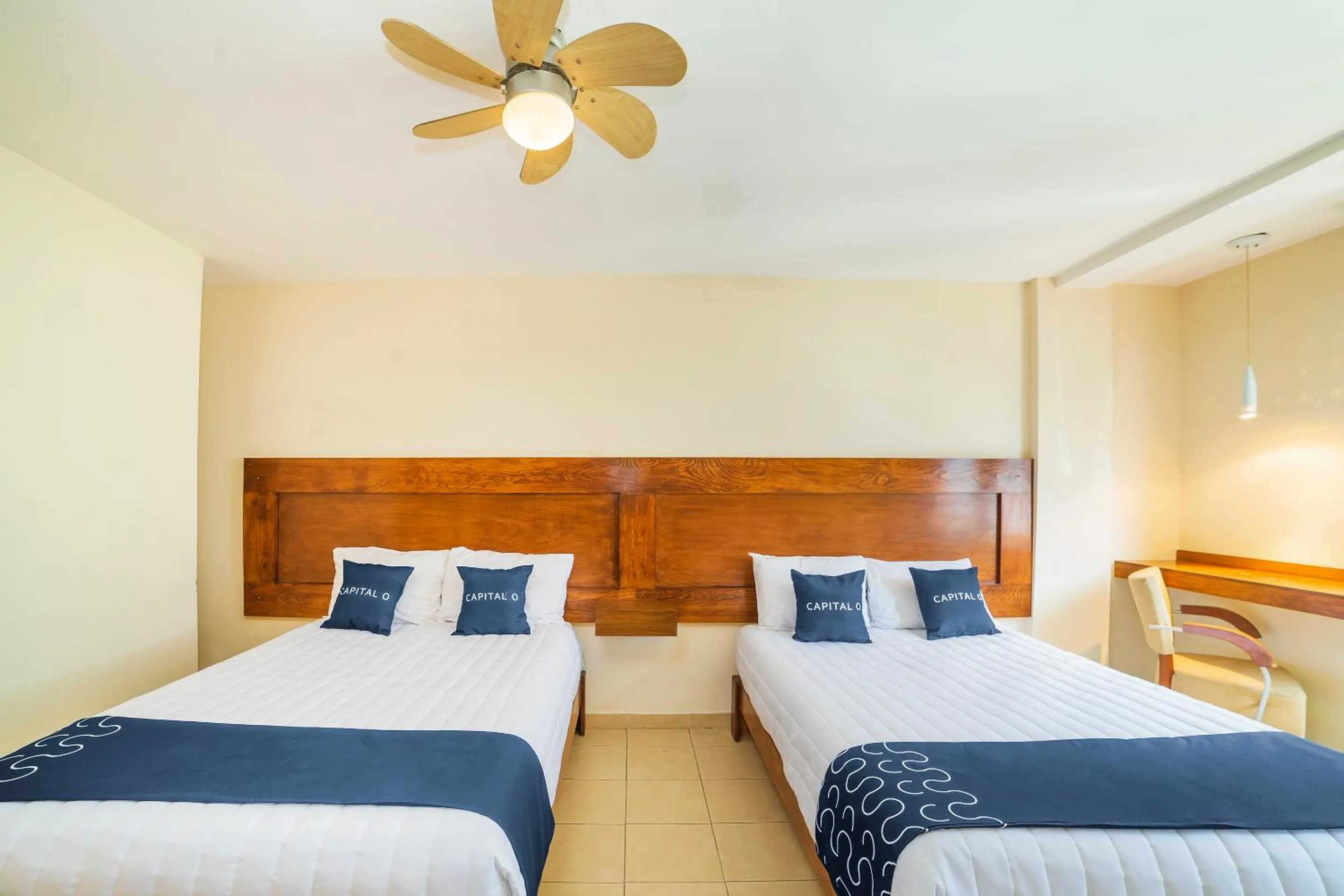 Bedroom, Bed in Capital O Hotel Casa Blanca