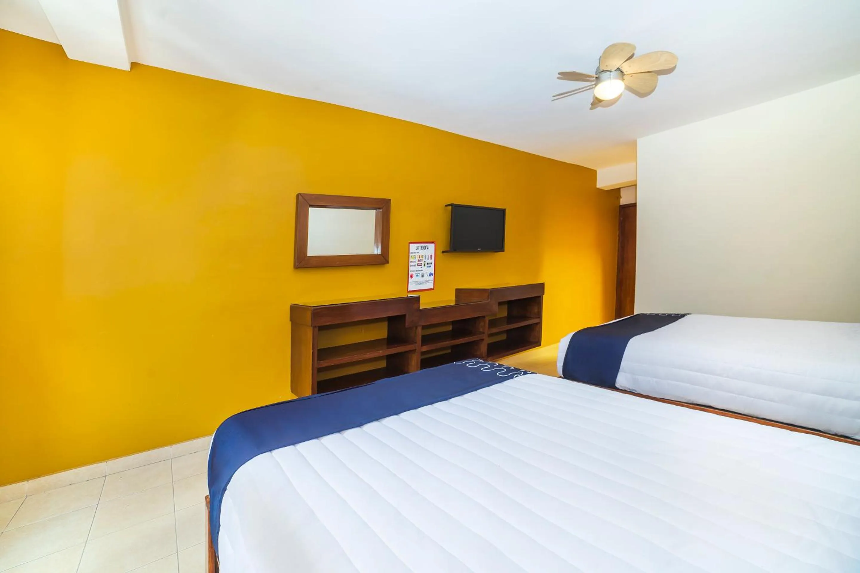 Bedroom, Bed in Capital O Hotel Casa Blanca