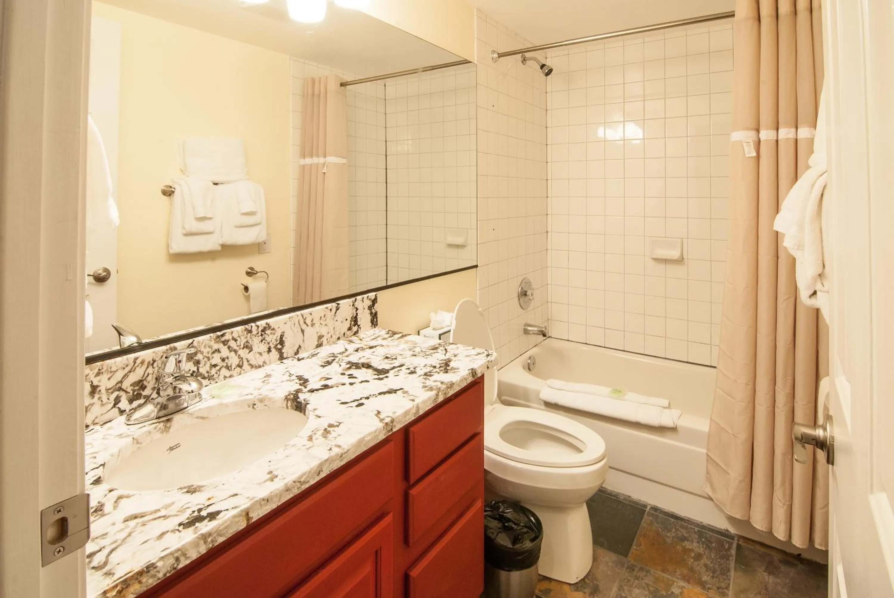 Shower in North Lake Lodges & Villas