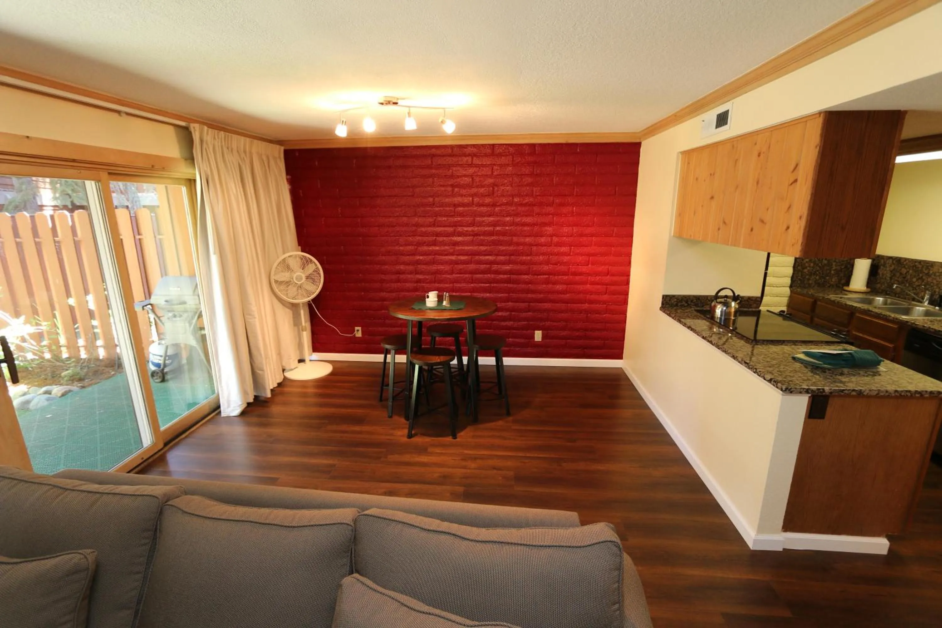 Balcony/Terrace in North Lake Lodges & Villas