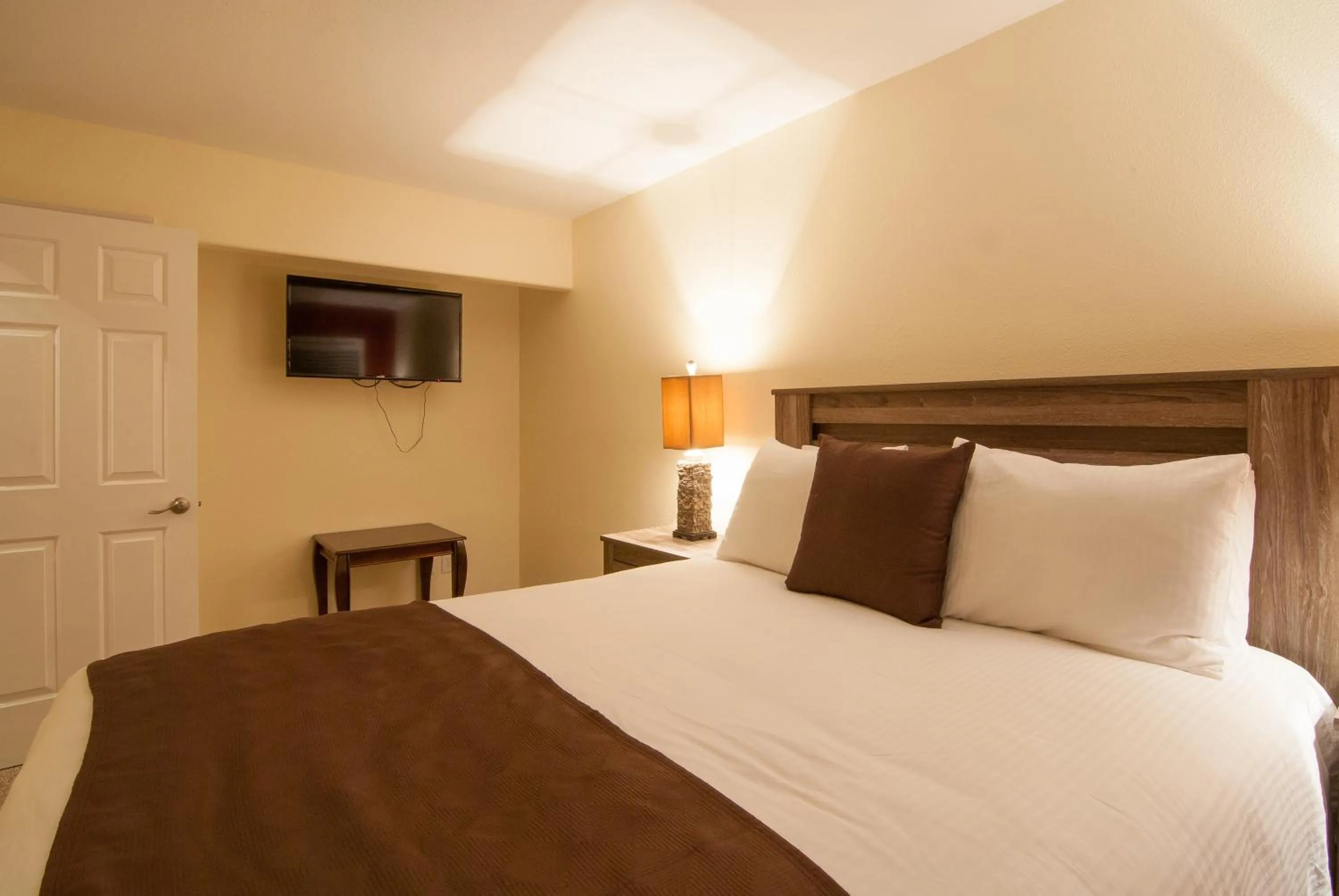 Bed in North Lake Lodges & Villas