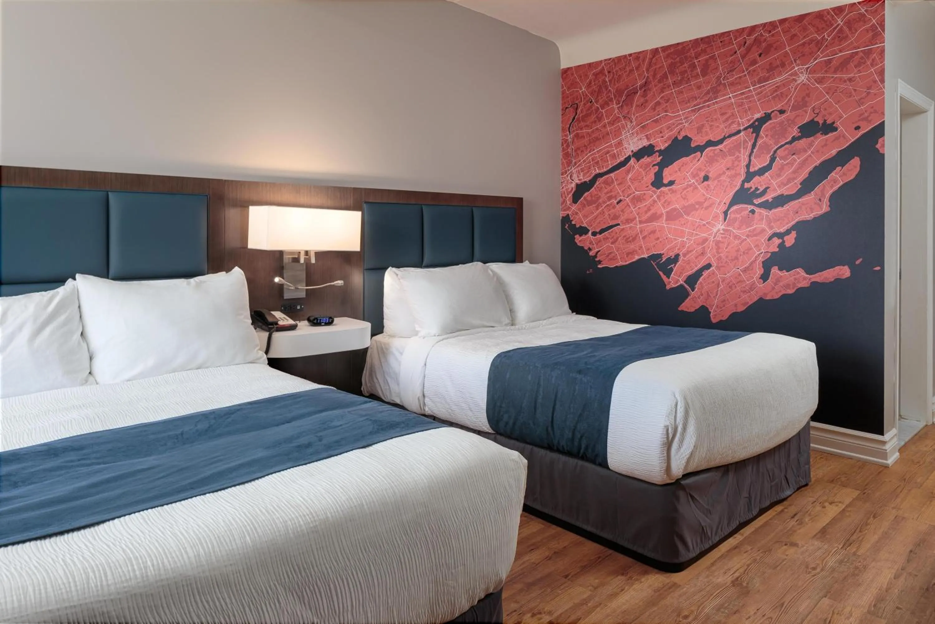 Double Room with Balcony in Picton Harbour Inn
