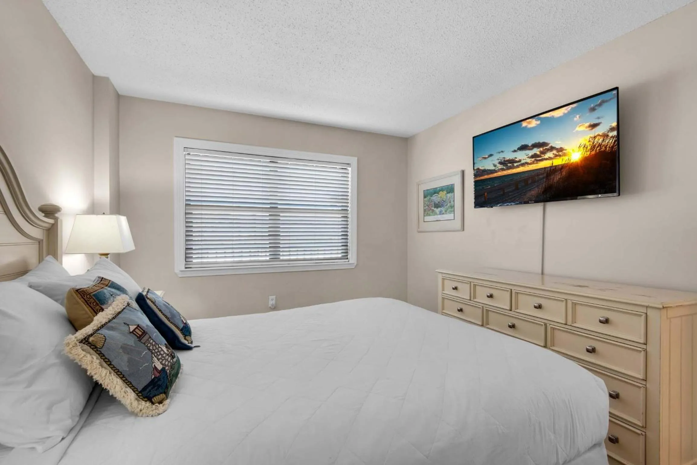 Bed in Emerald Surf 106