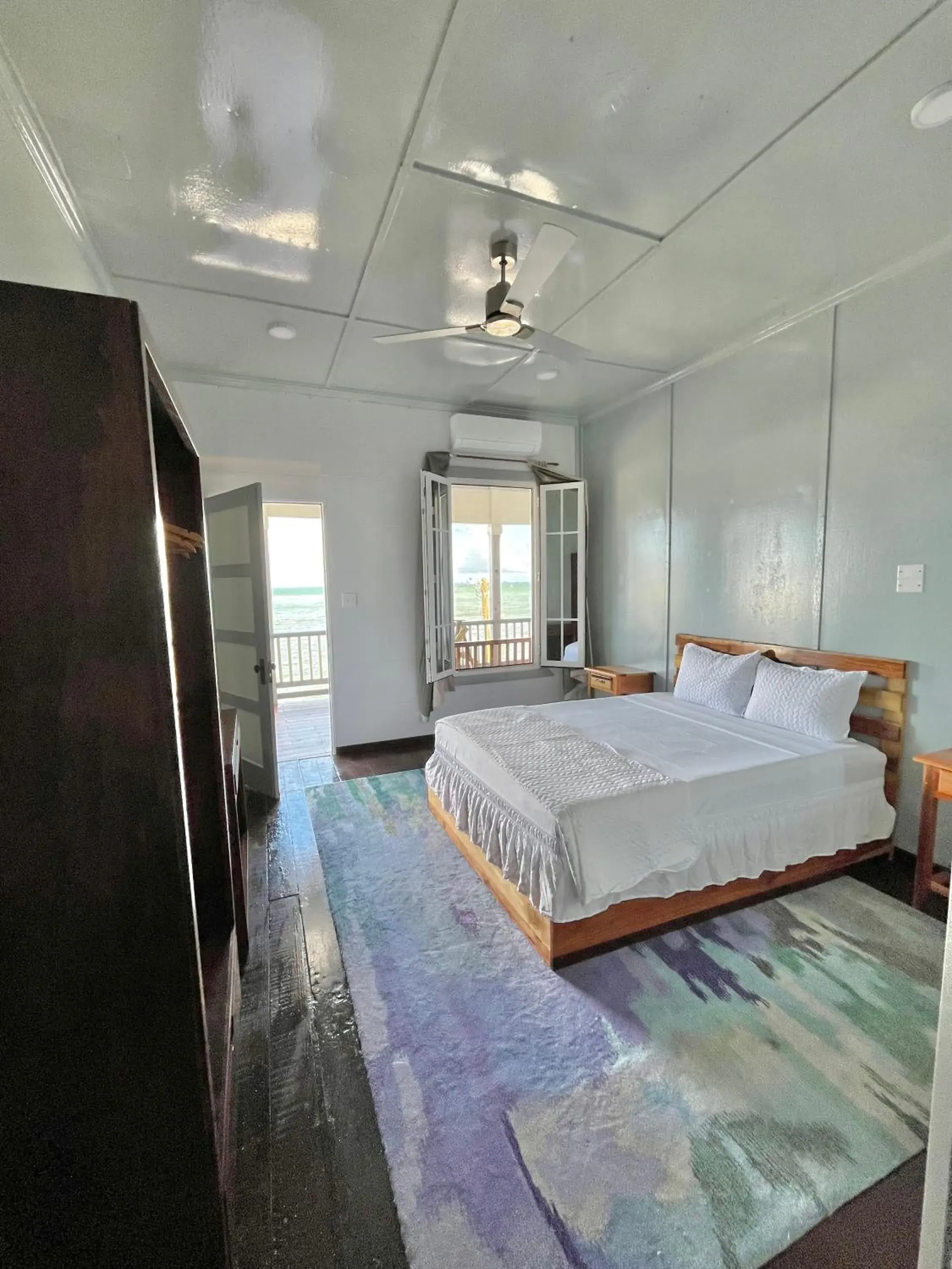 Deluxe Double Room with Sea View in The Ambassador's Terrace Deluxe Double Room with Sea View in The Ambassador's Terrace