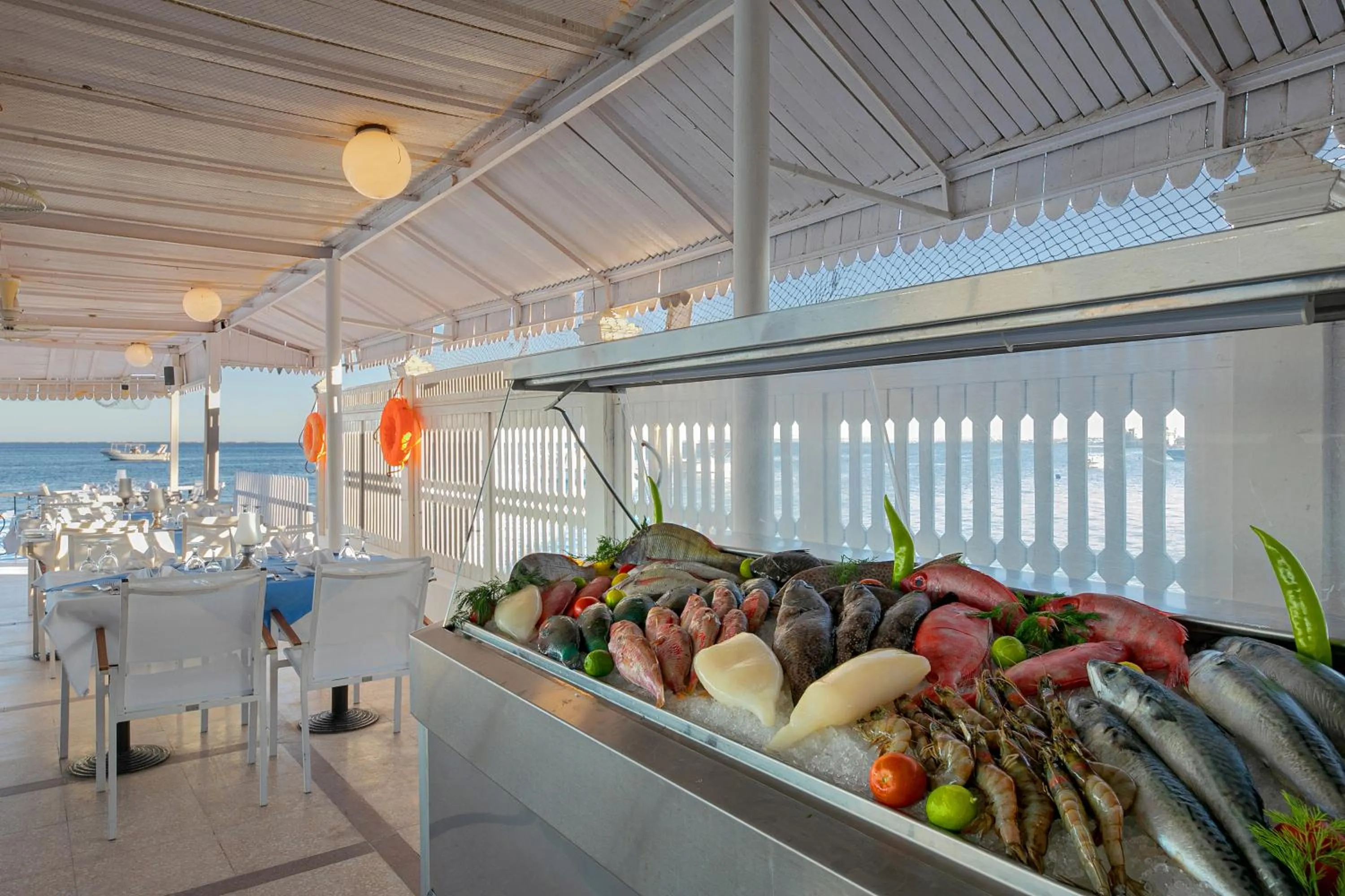 Food in Marlin Inn Azur Resort