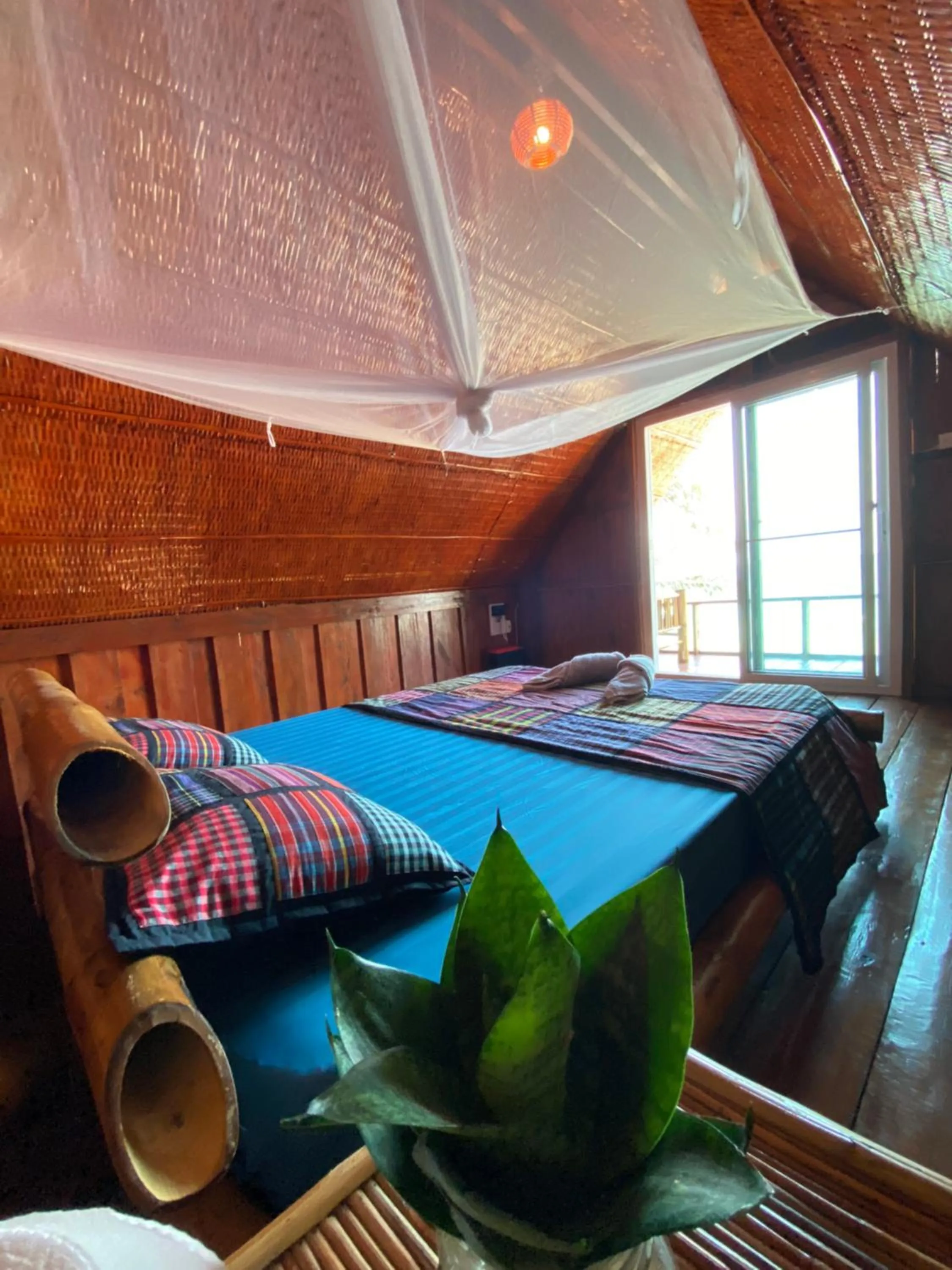 Bedroom, Bed in Robinson Bungalows