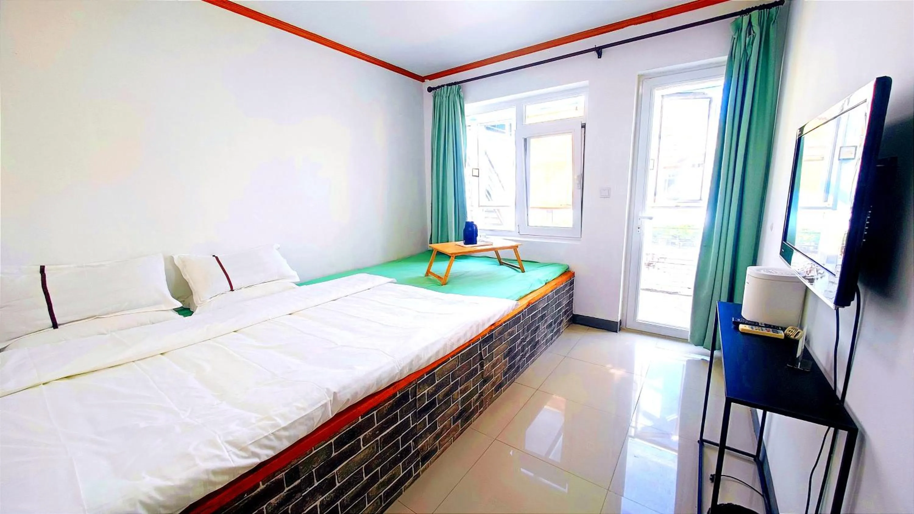 Family Room with Bathroom in Gubeikou Great Wall Chengtaoxiaozhu Boutique Homestay