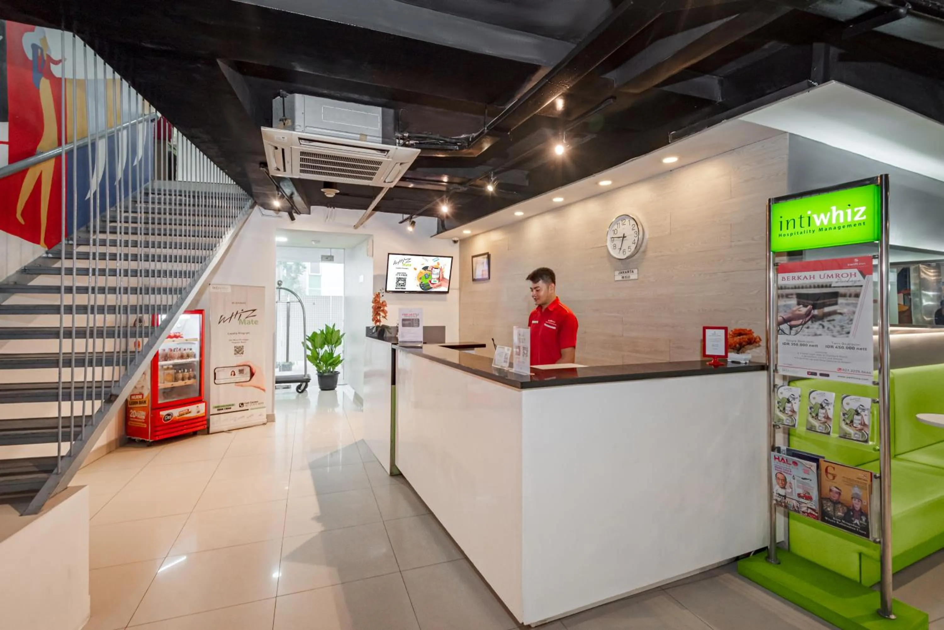 Lobby or reception in Swift Inn Aeropolis Airport