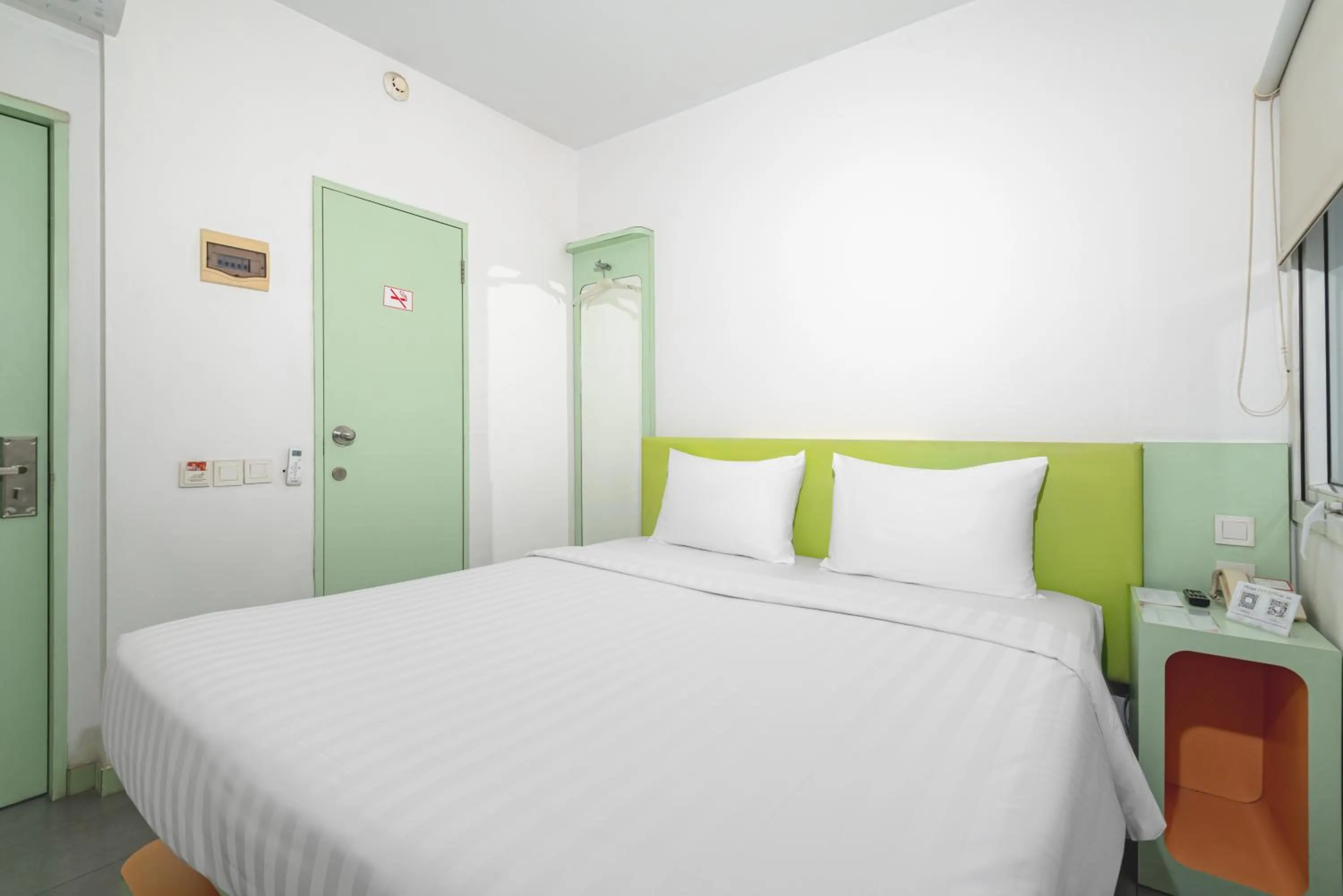 Bed in Swift Inn Aeropolis Airport