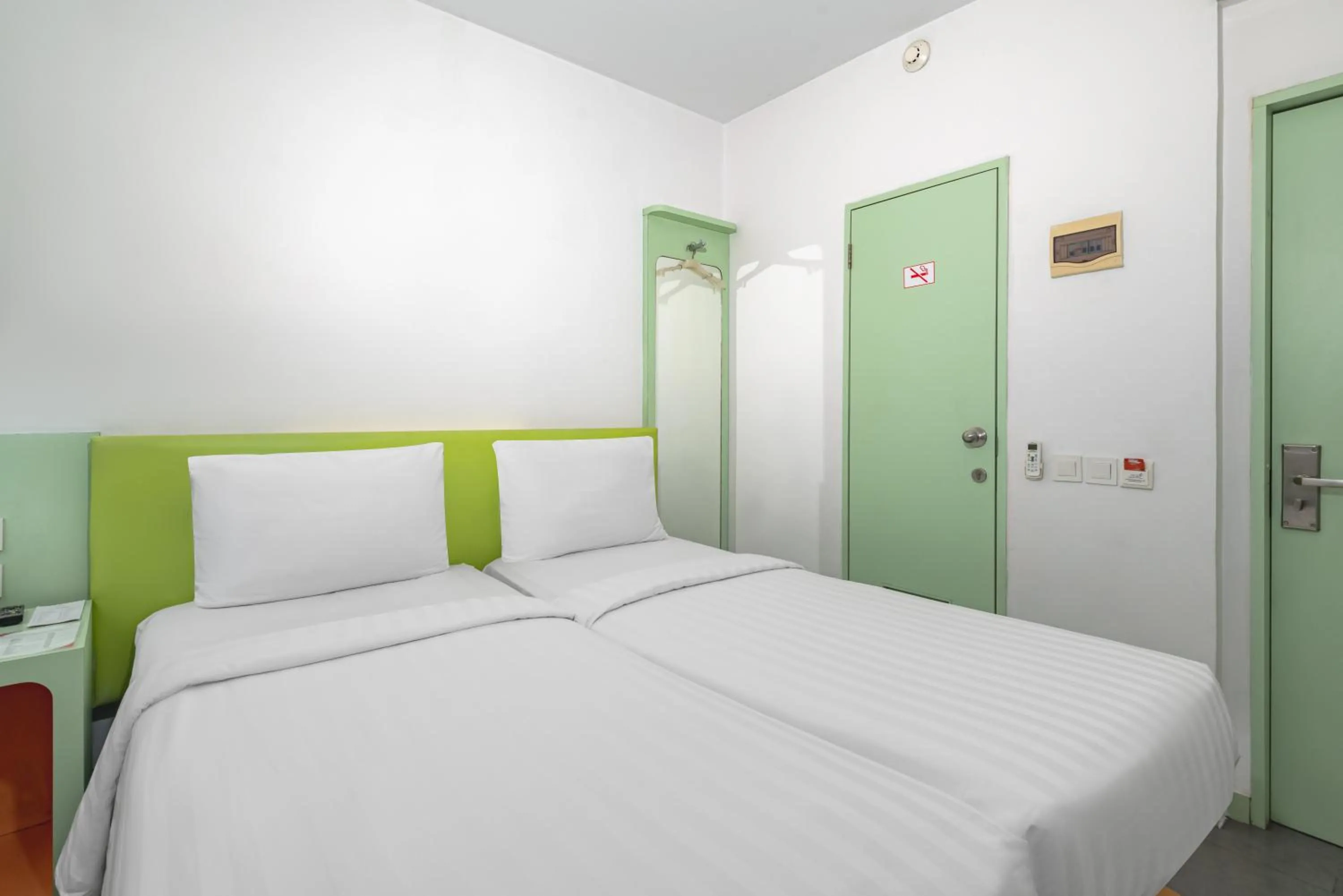 Bed in Swift Inn Aeropolis Airport