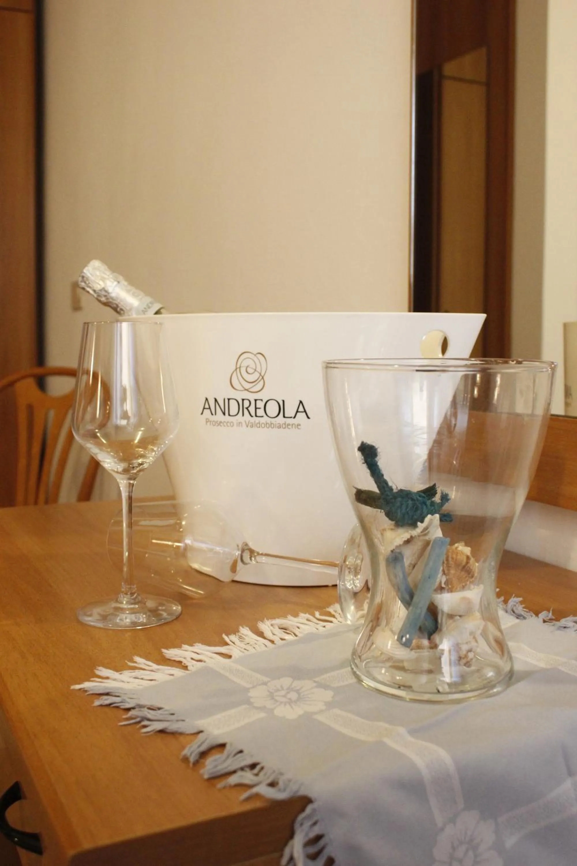 Decorative detail in Hotel del Mar