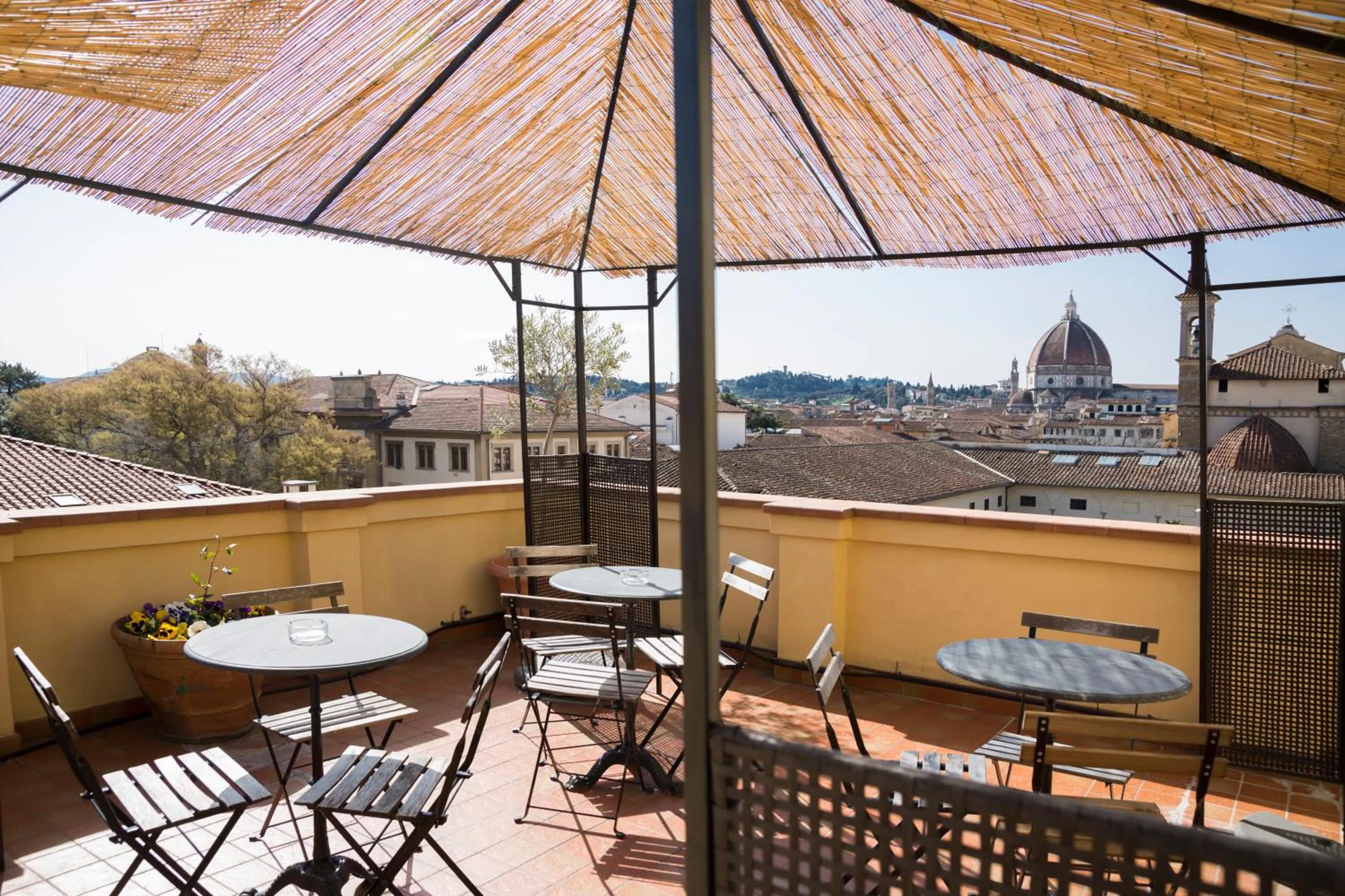 Restaurant/places to eat in Hotel Panorama