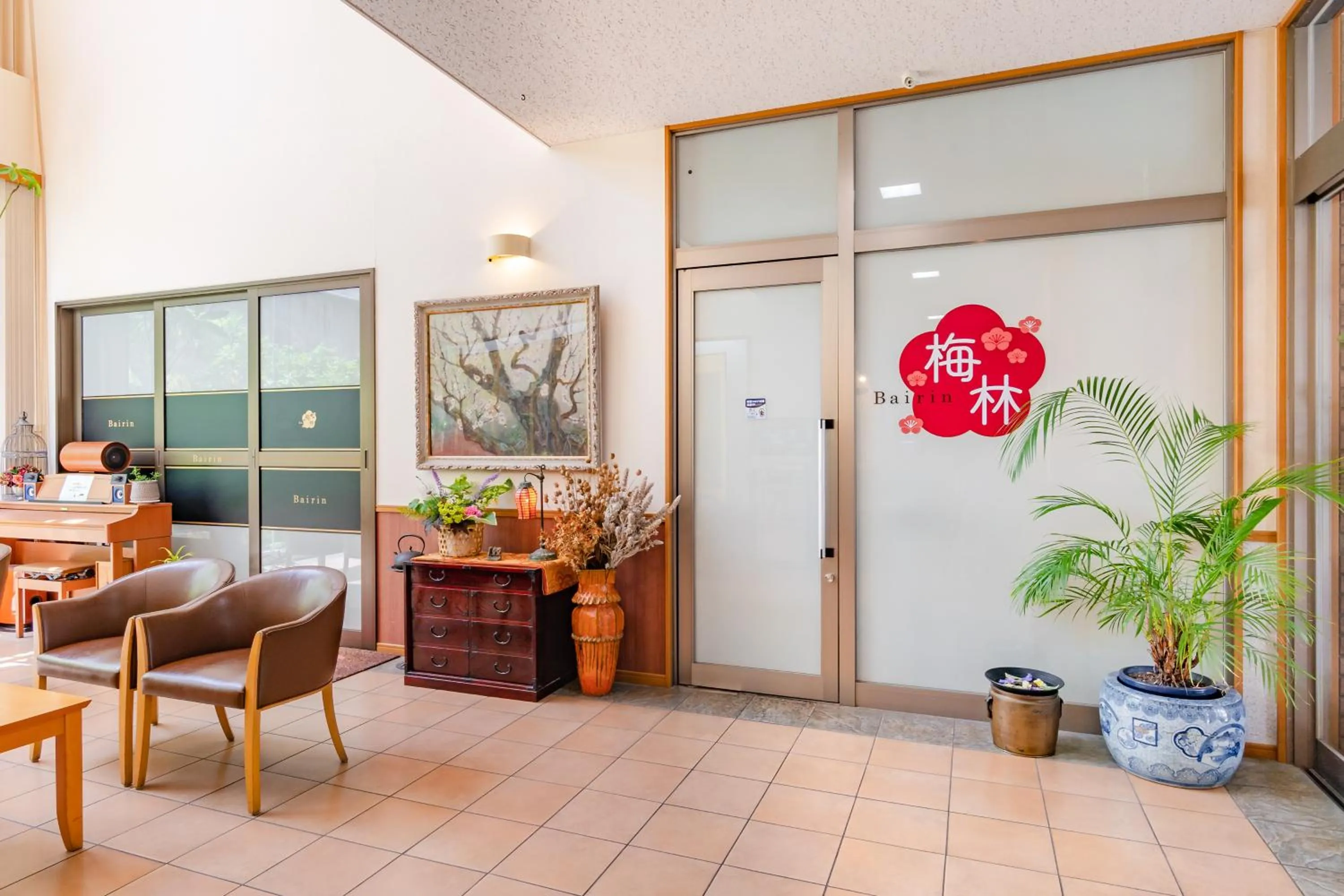 Restaurant/places to eat in Okano Hotel