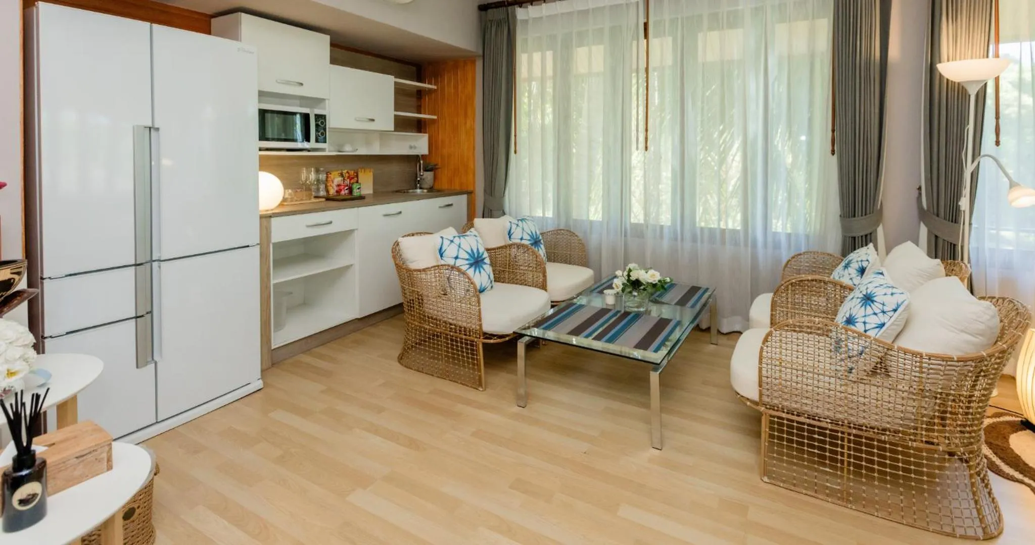 Kitchen or kitchenette in The Cliff Lipe