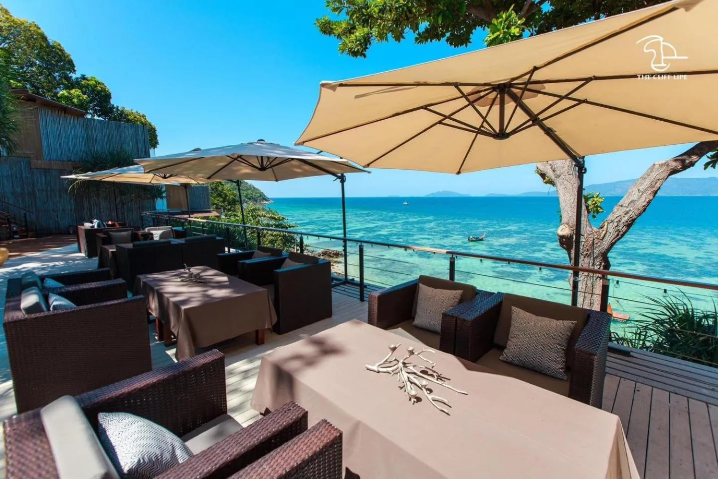 Natural landscape in The Cliff Lipe