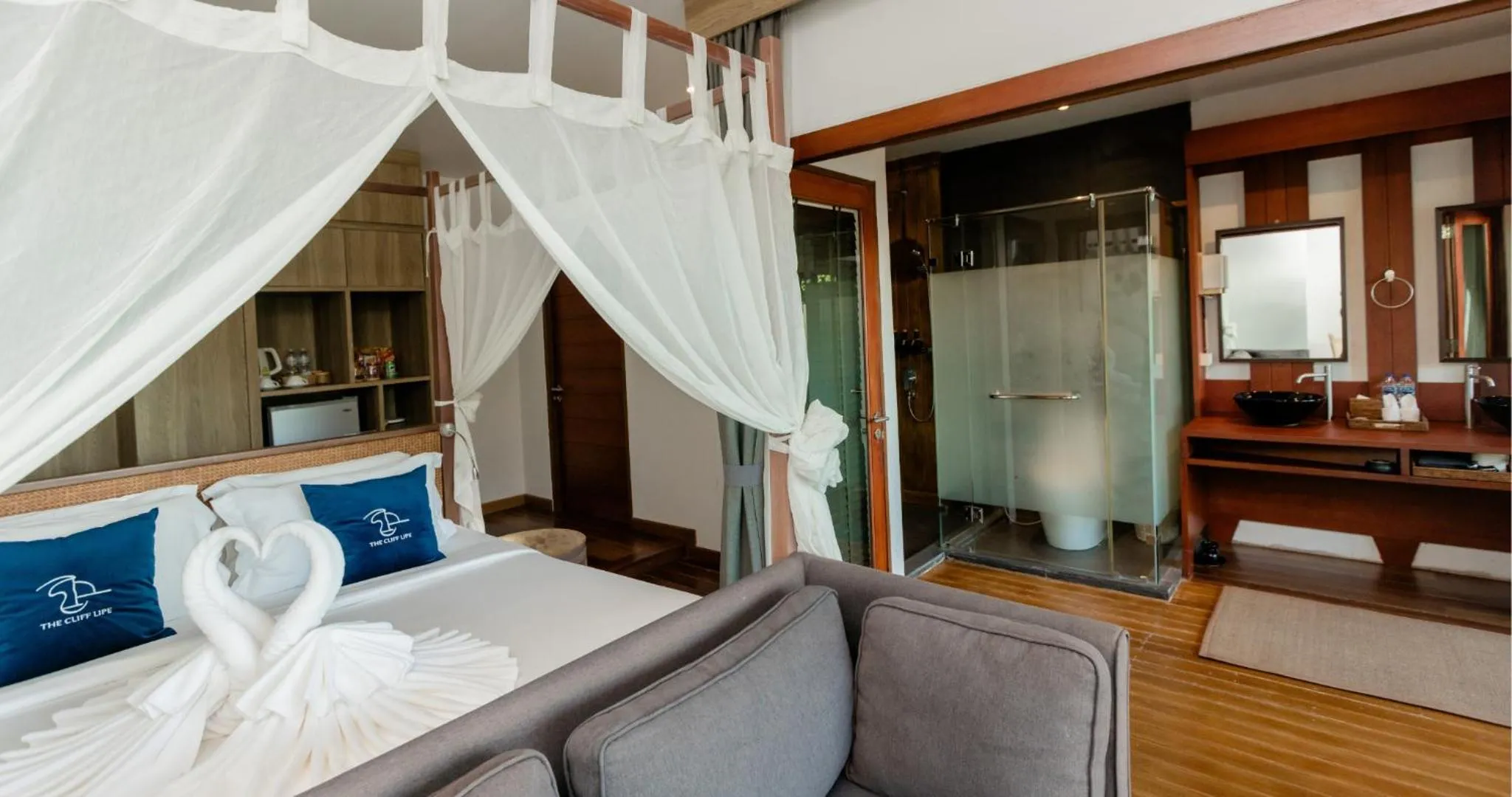 Bedroom in The Cliff Lipe