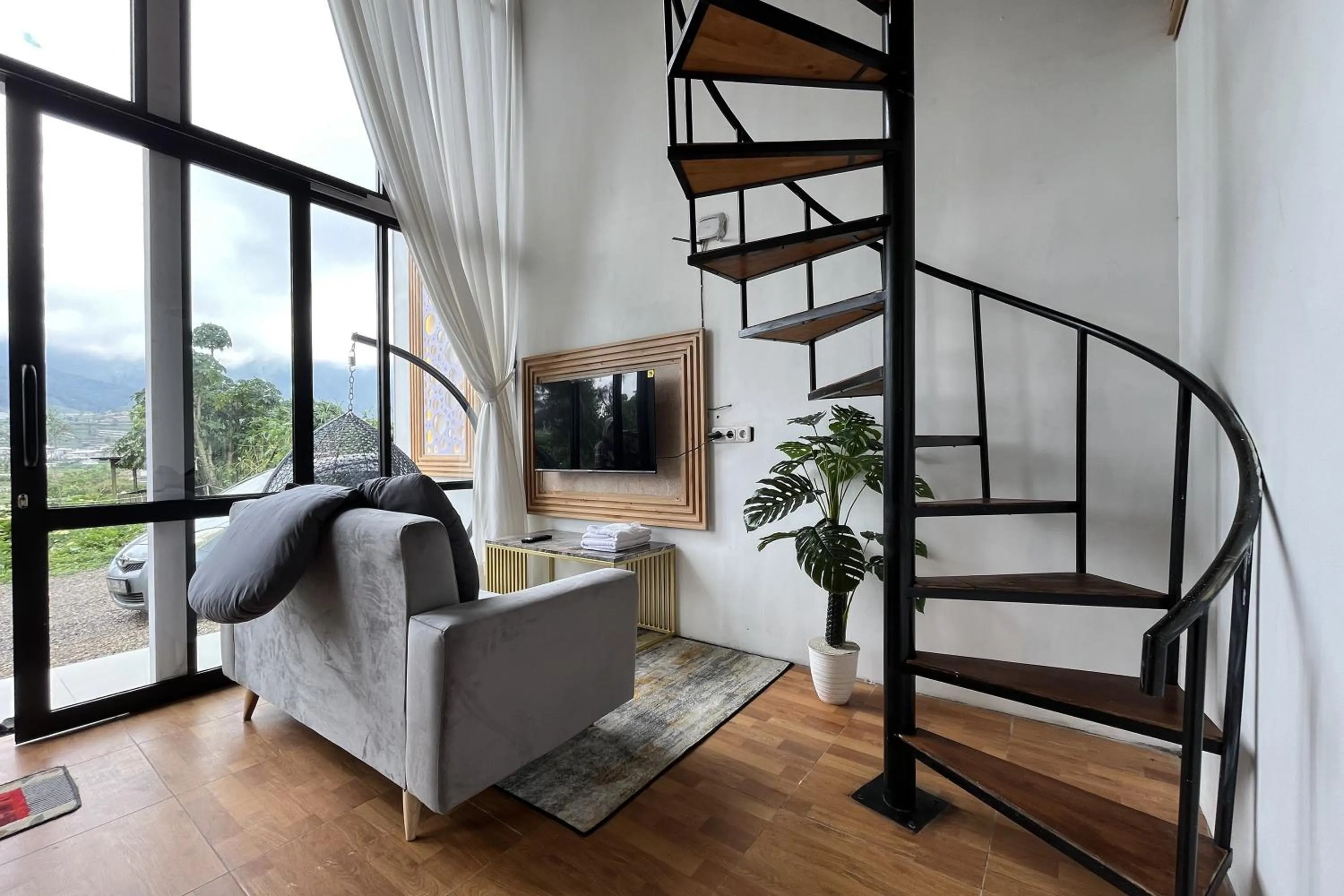 TV and multimedia in Fifa Cabin 3 by Fifa Grup