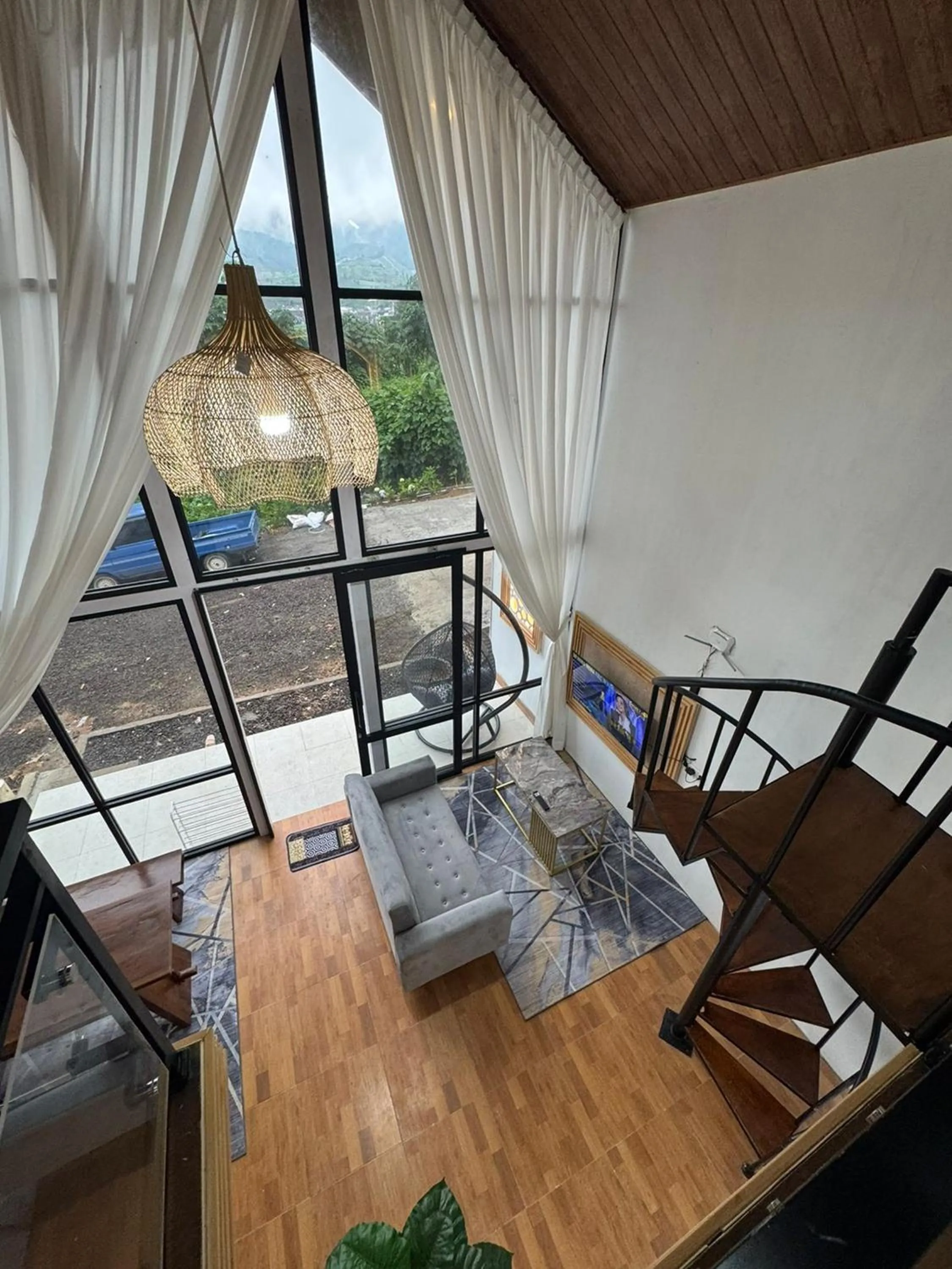 Seating area in Fifa Cabin 3 by Fifa Grup