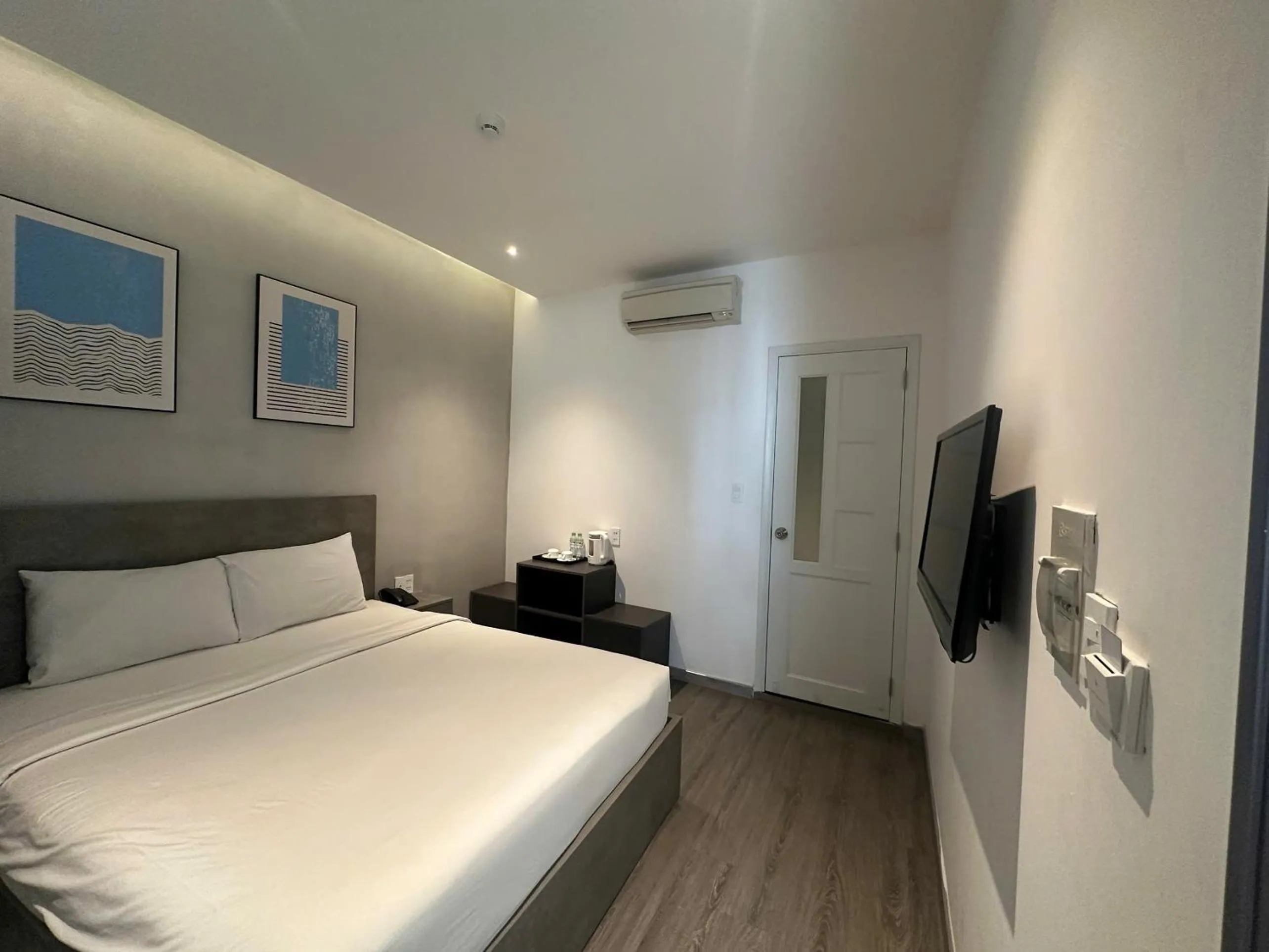 Bed in Nicecy Hotel - 218 Le Thanh Ton Street