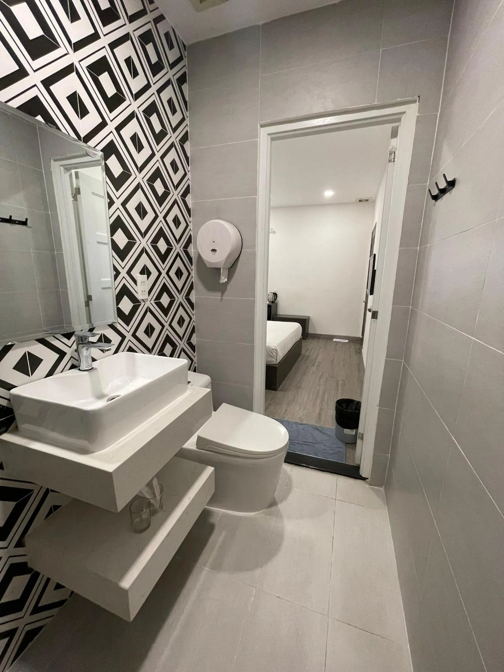 Shower in Nicecy Hotel - 218 Le Thanh Ton Street