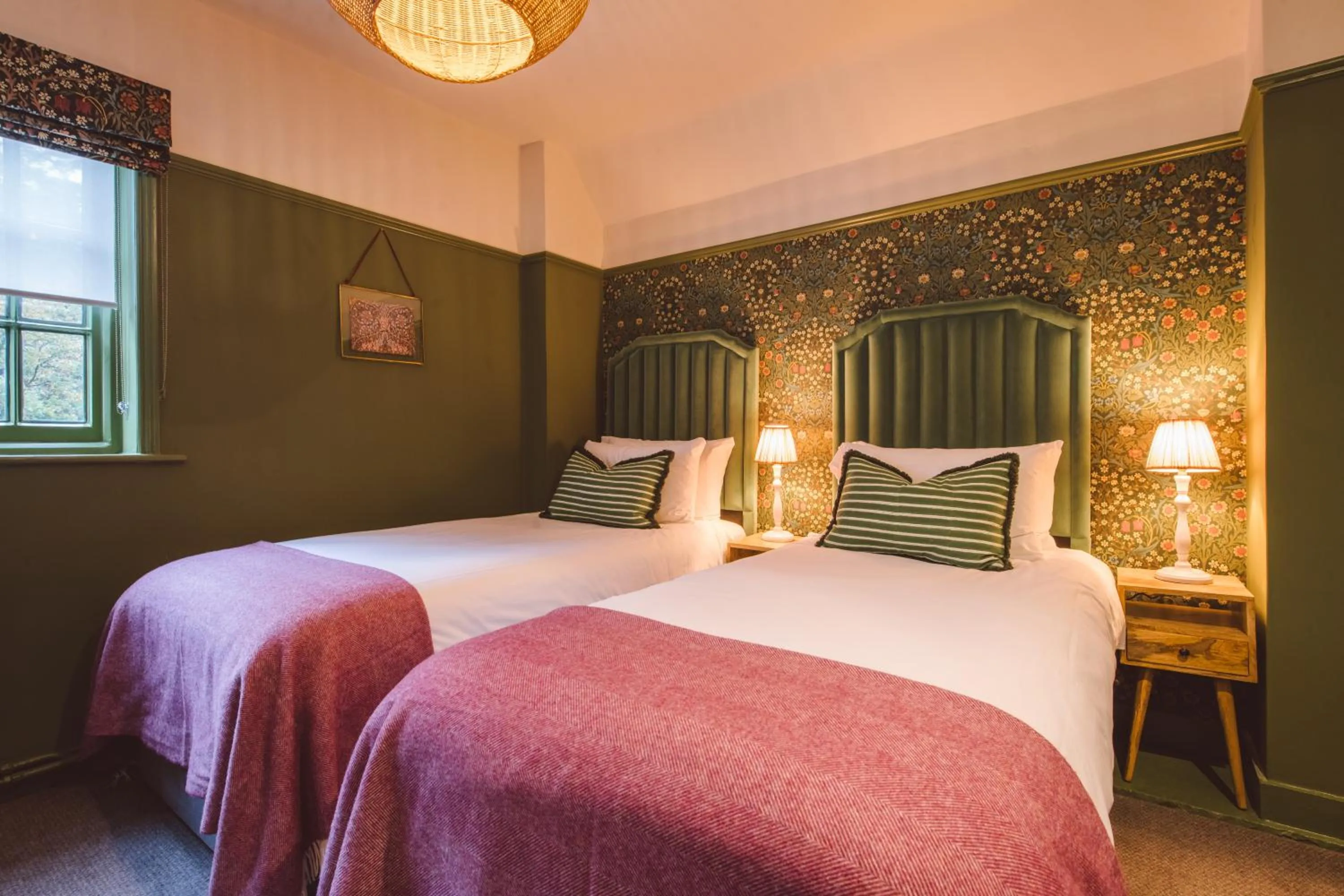 Bed in Bel And The Dragon-Churt