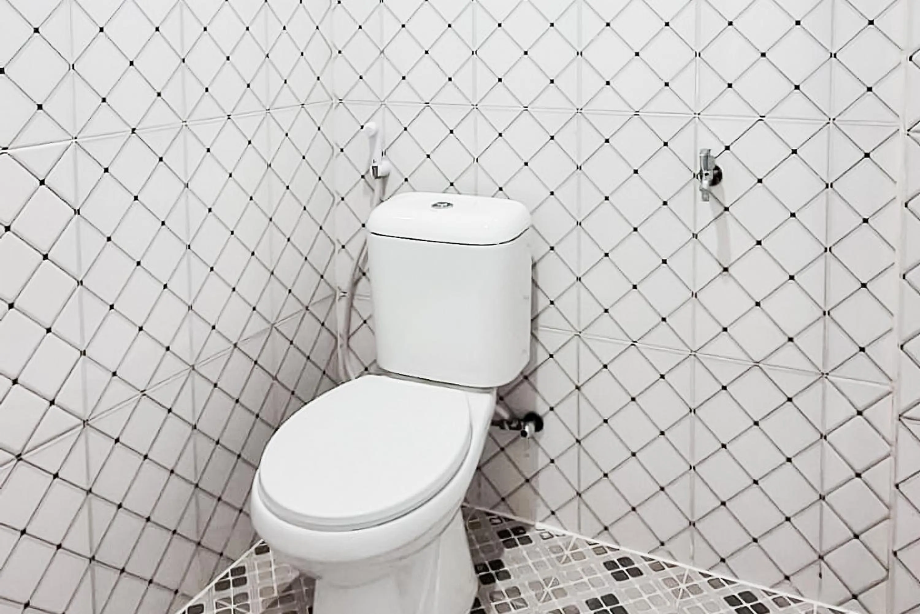 Bathroom in RedDoorz Syariah Medina House Aceh