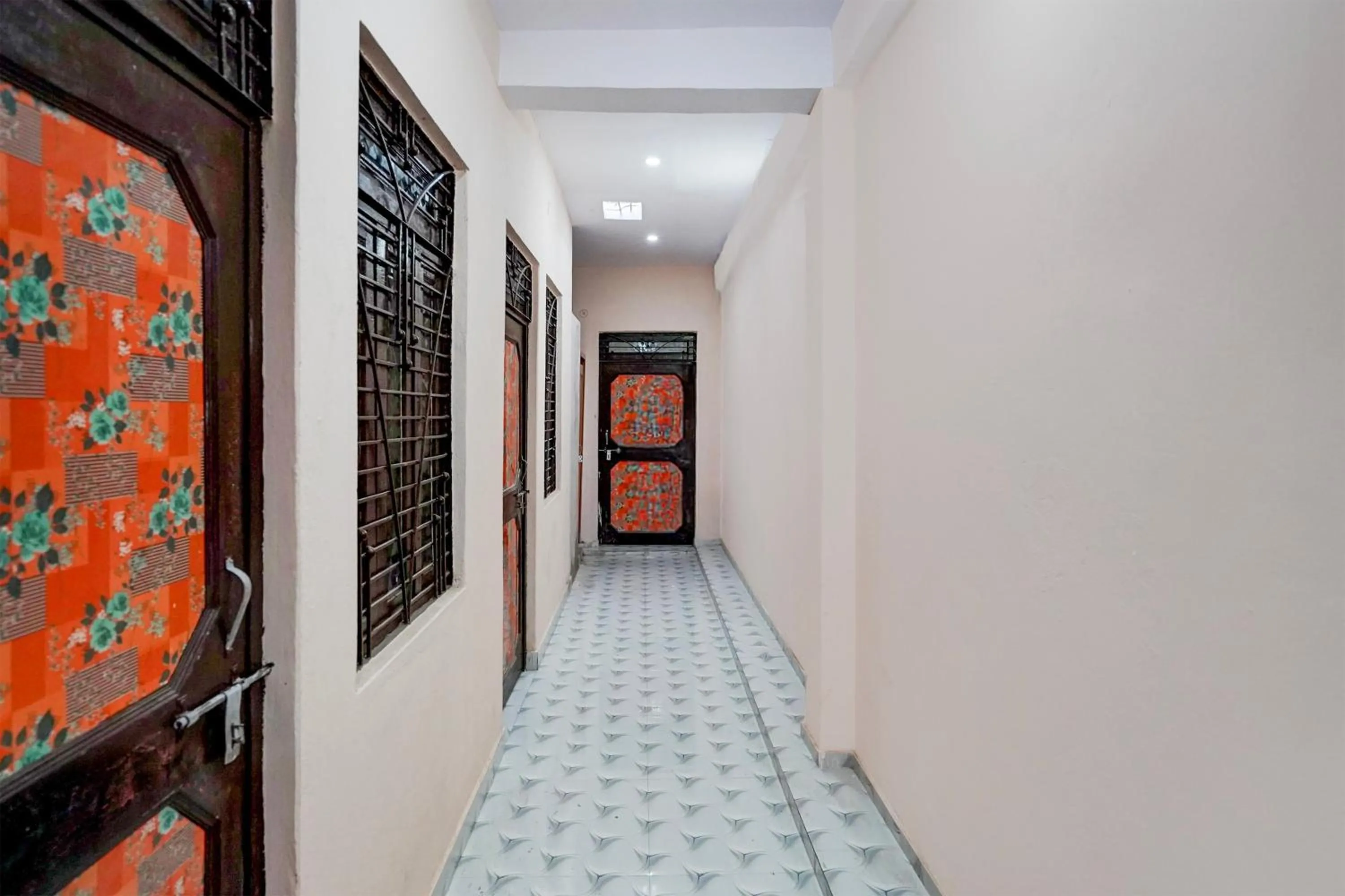 Hotel O P.K Hotel and Restaurant�