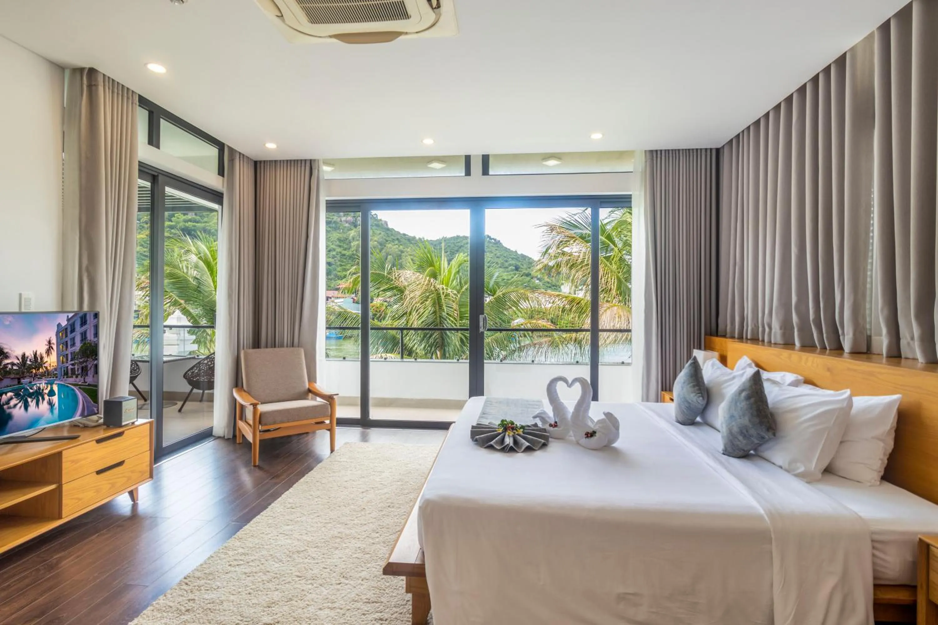 Bedroom, Bed in Champa Island Nha Trang - Resort Hotel & Spa
