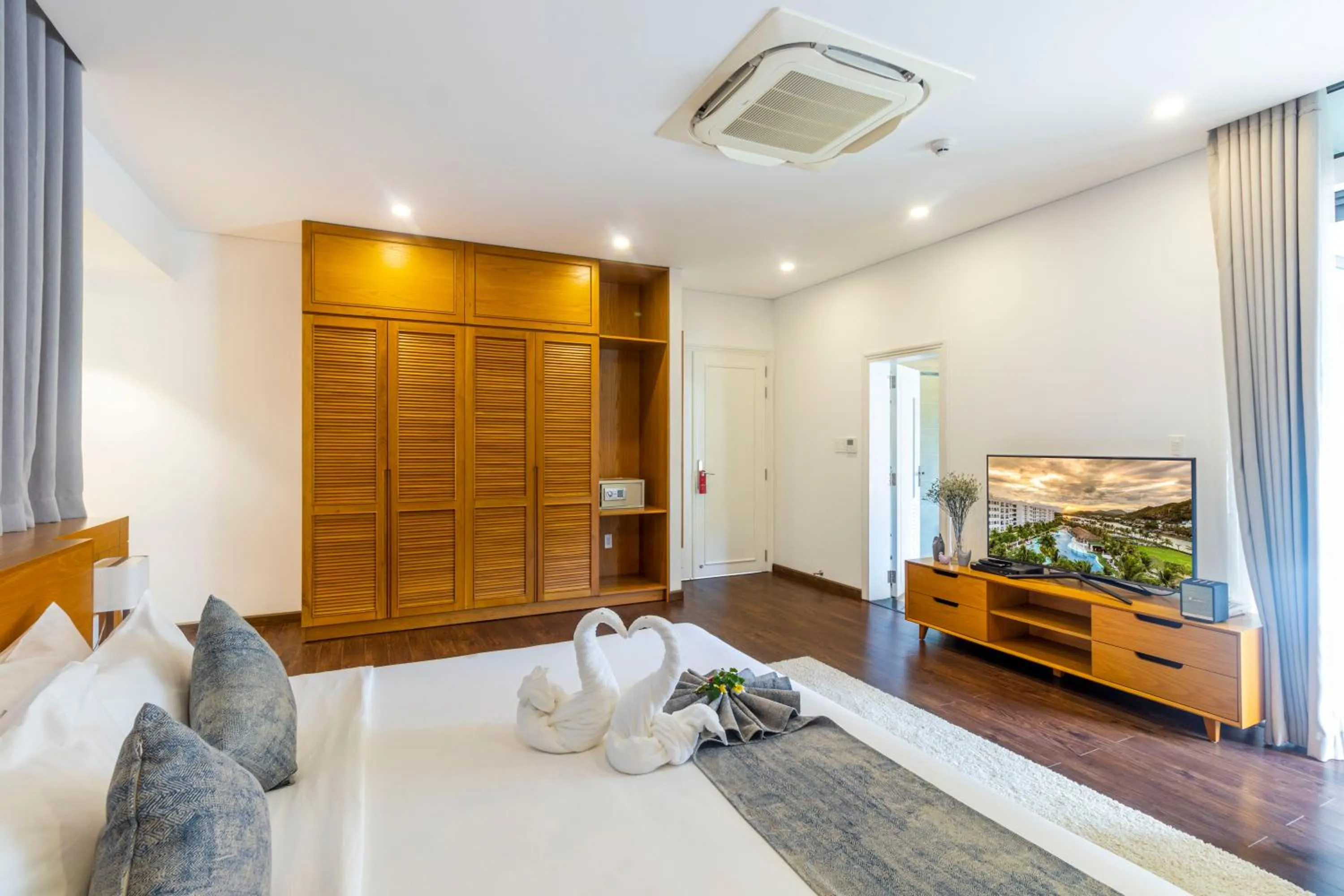 Bedroom, Bed in Champa Island Nha Trang - Resort Hotel & Spa