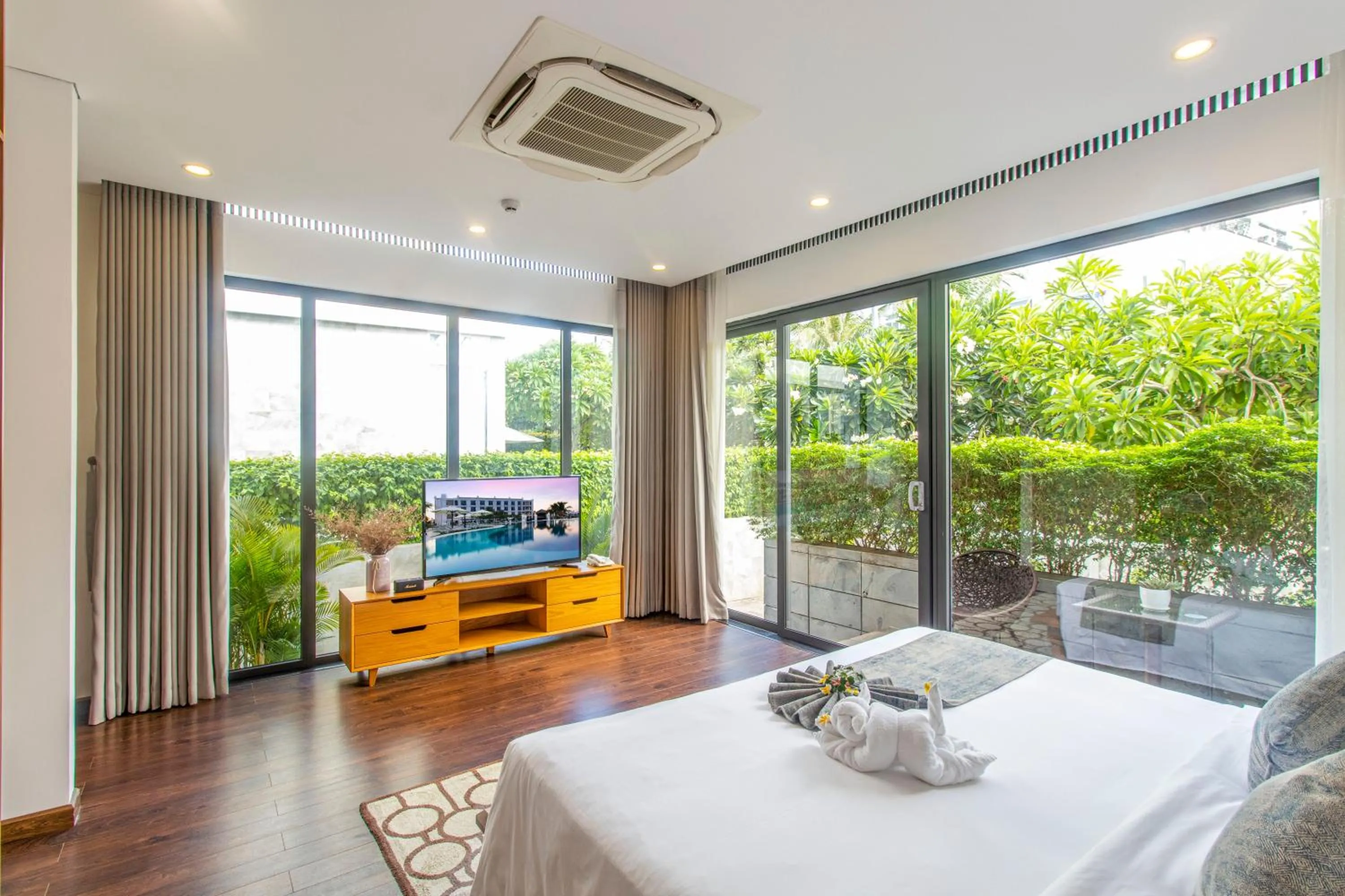 Bedroom, Bed in Champa Island Nha Trang - Resort Hotel & Spa