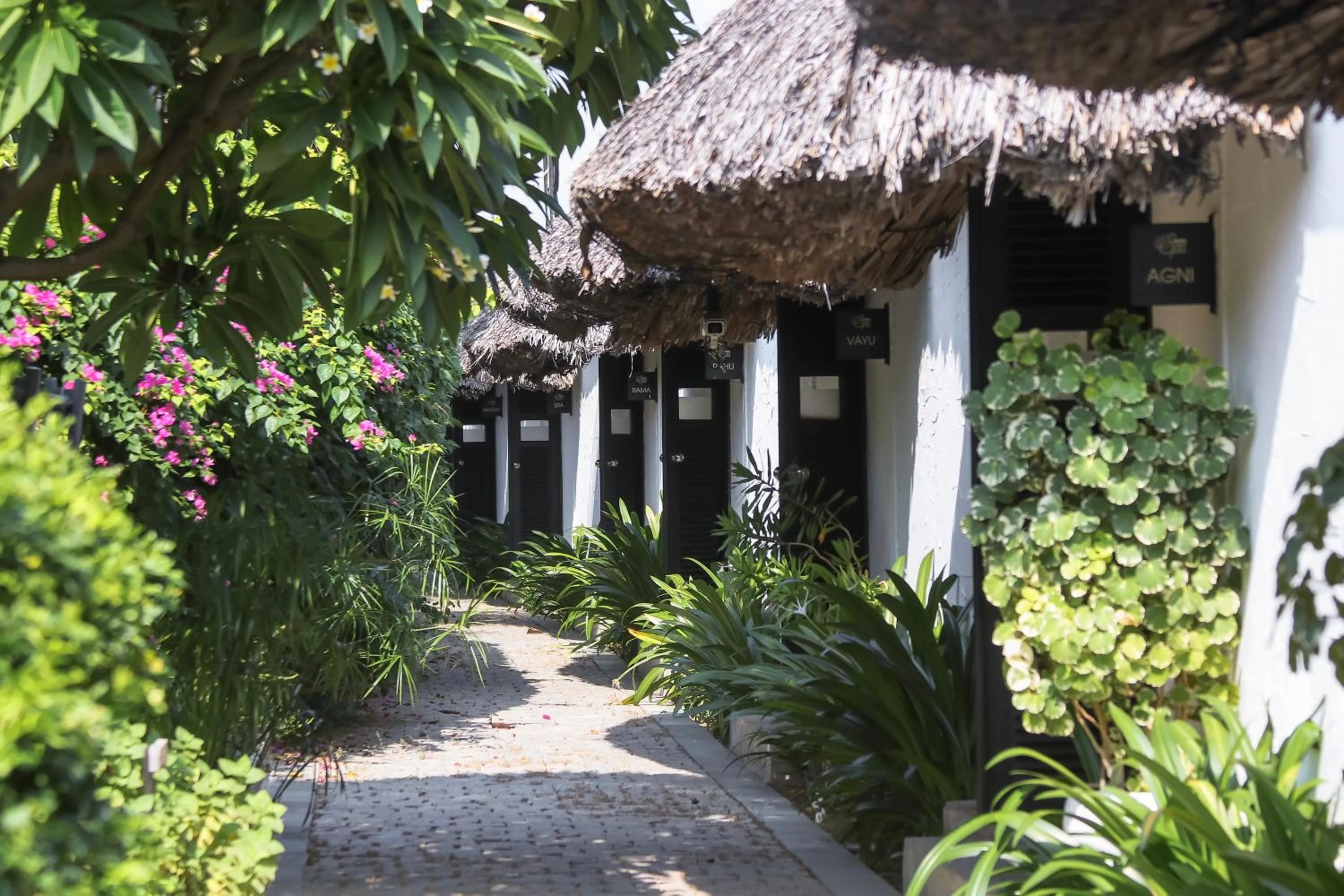 Beach in Champa Island Nha Trang - Resort Hotel & Spa