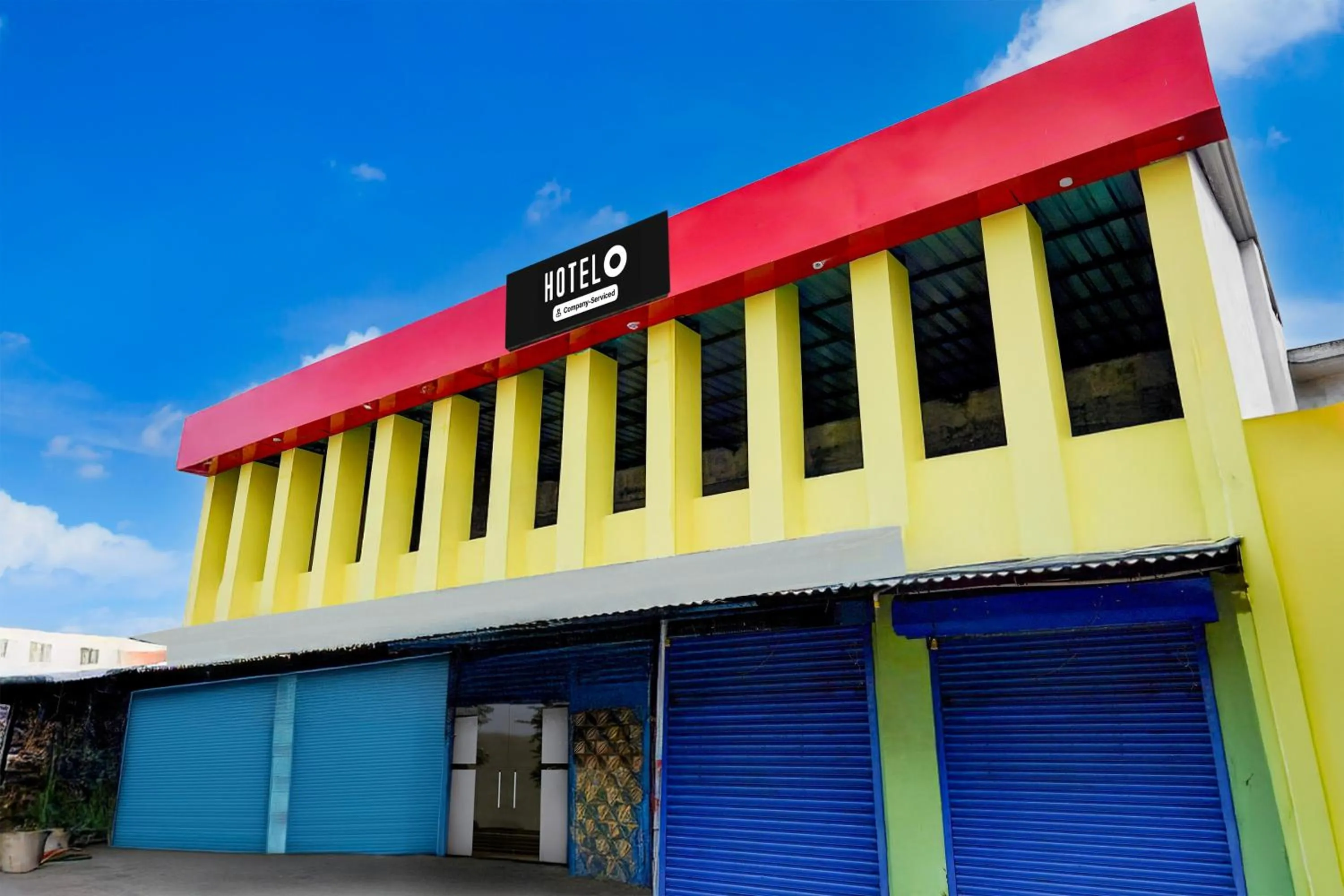 Facade/entrance in Super Hotel O Poigai Near Airport