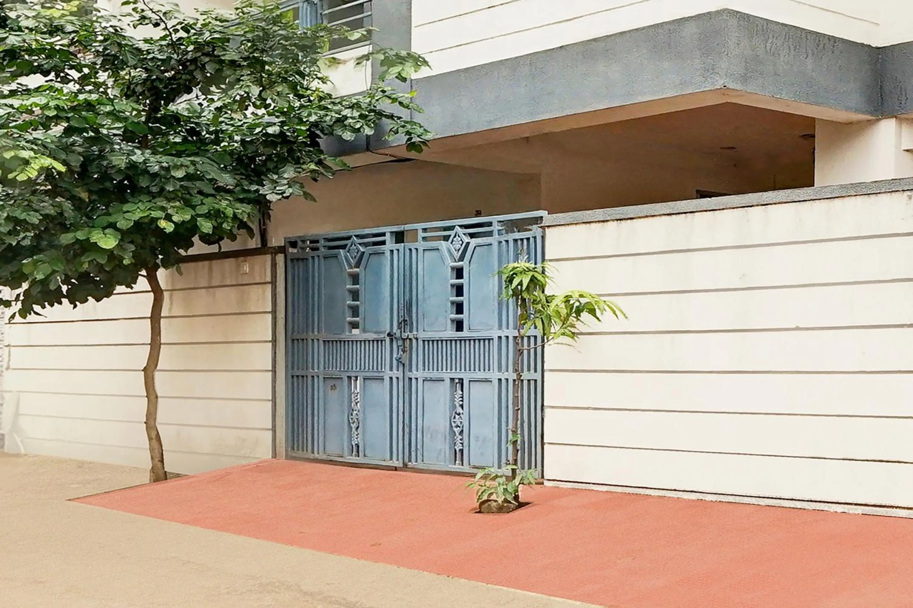 Facade/entrance in Hotel O Jagatpura Near JTM Mall Formerly Royan Inn