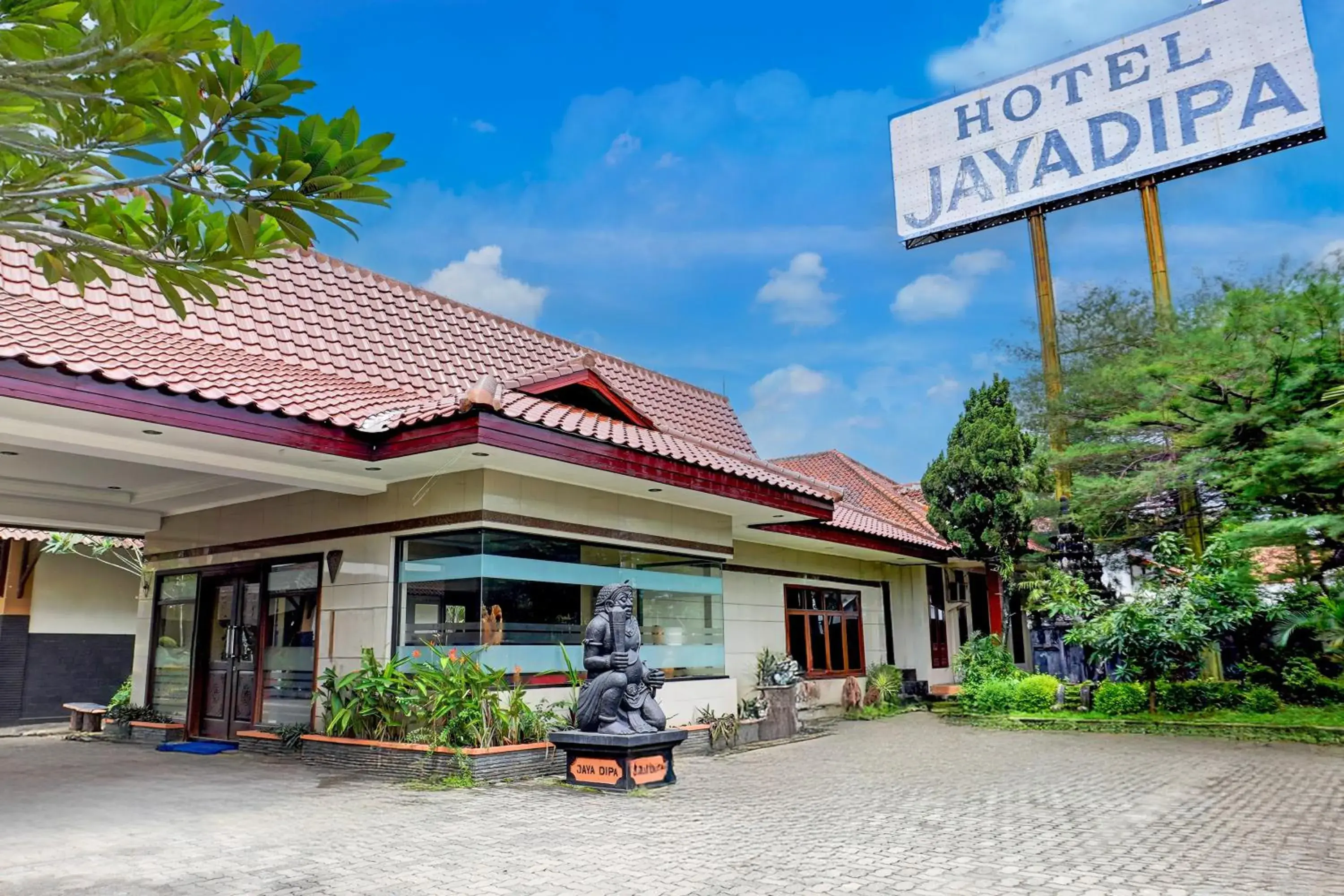 Collection O Pekalongan Near Pasar Batik Setono Formerly Hotel Jayadipa Collection O Pekalongan Near Pasar Batik Setono Formerly Hotel Jayadipa