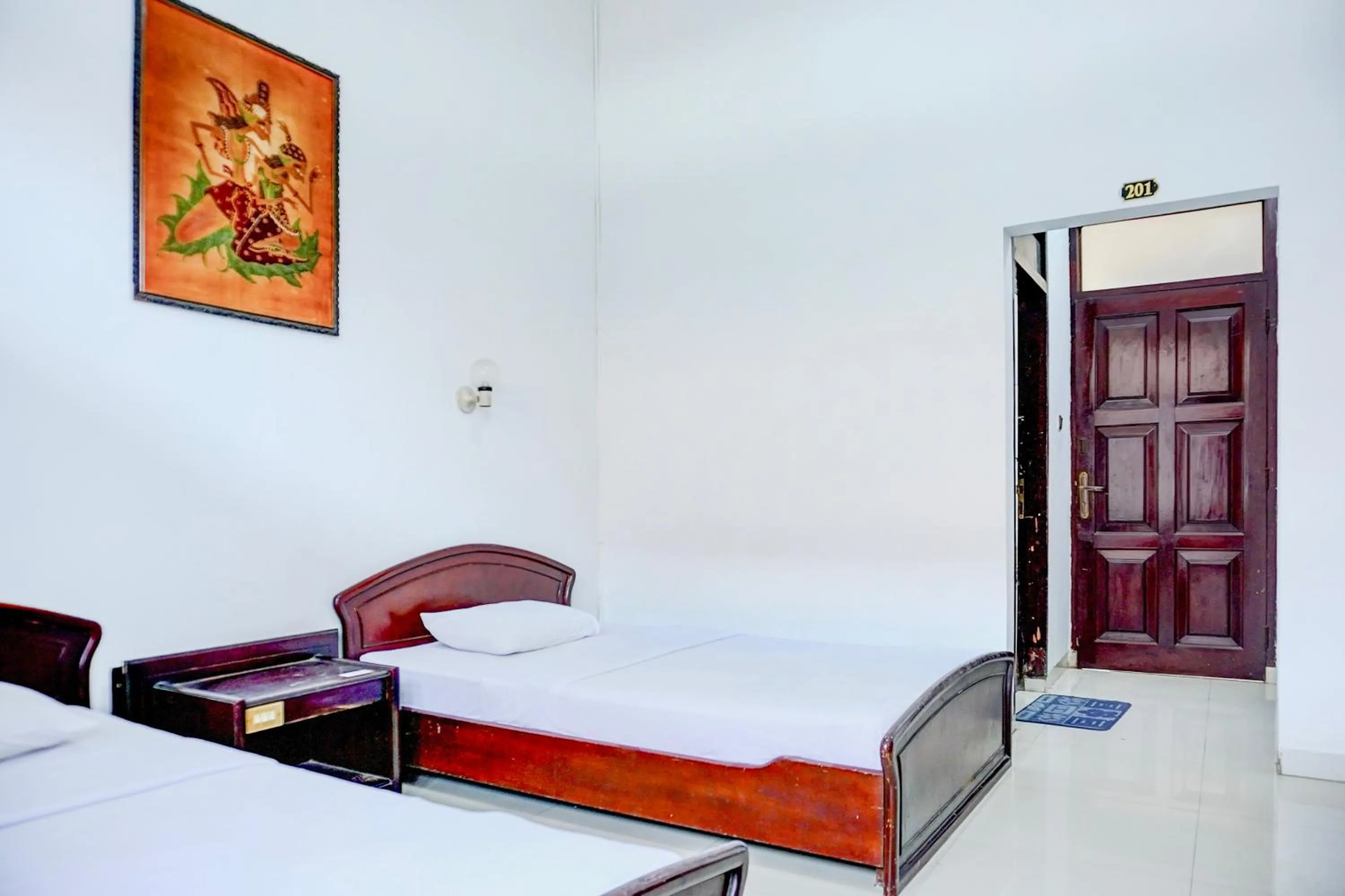 Bedroom in Collection O Pekalongan Near Pasar Batik Setono Formerly Hotel Jayadipa