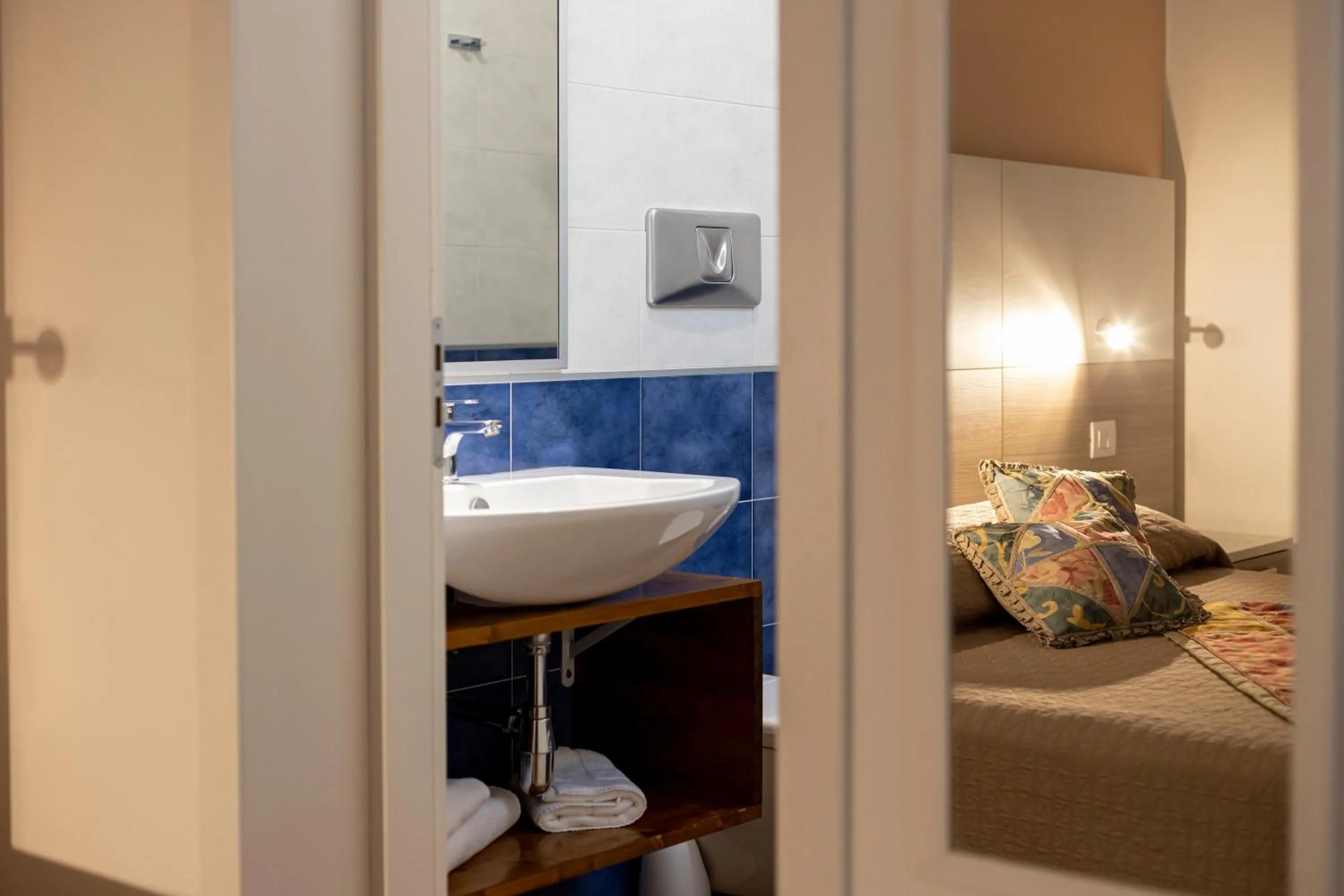 Photo of the whole room in Trapani Home