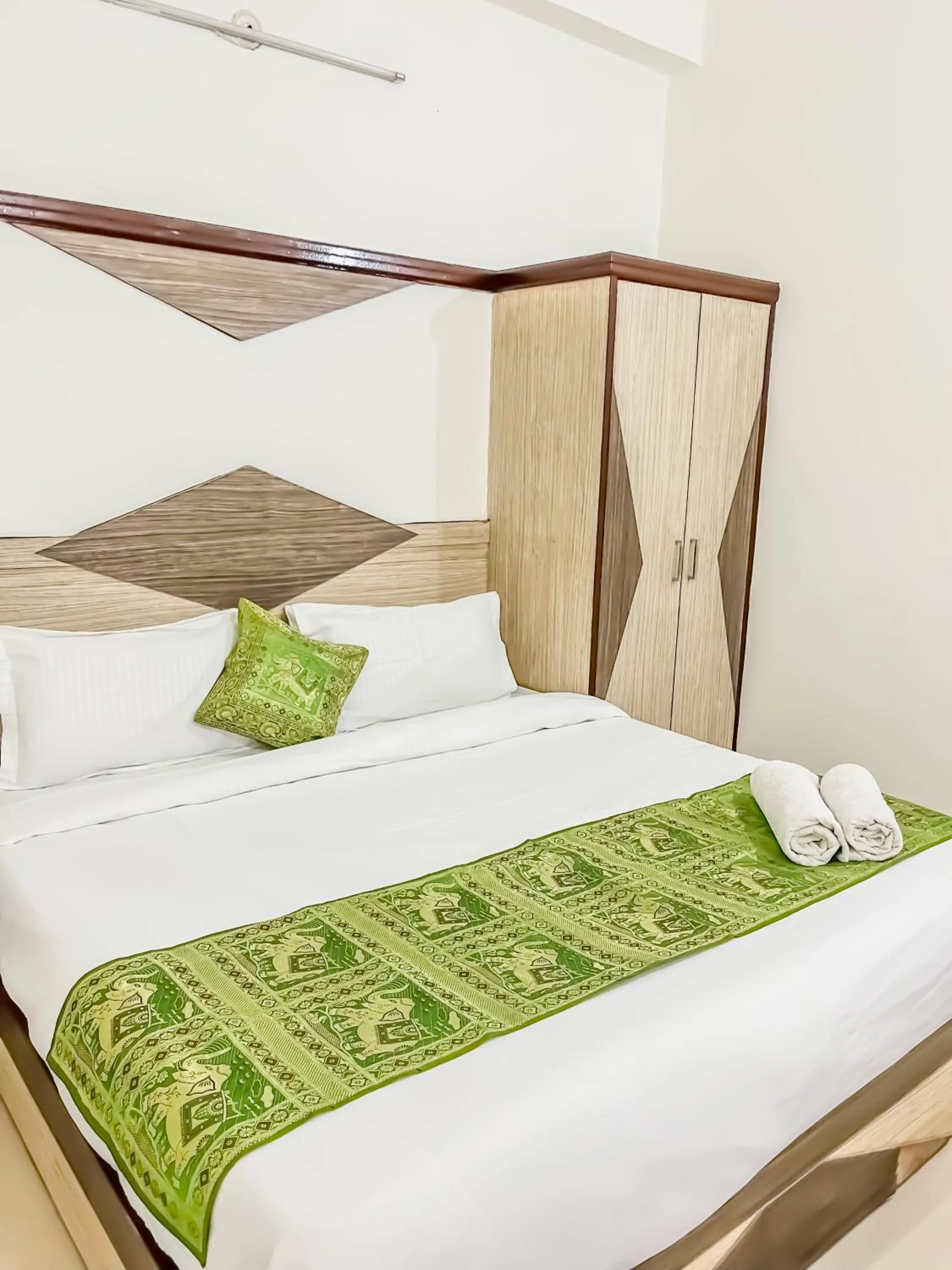 Double Room in Hotel The Golden Bird