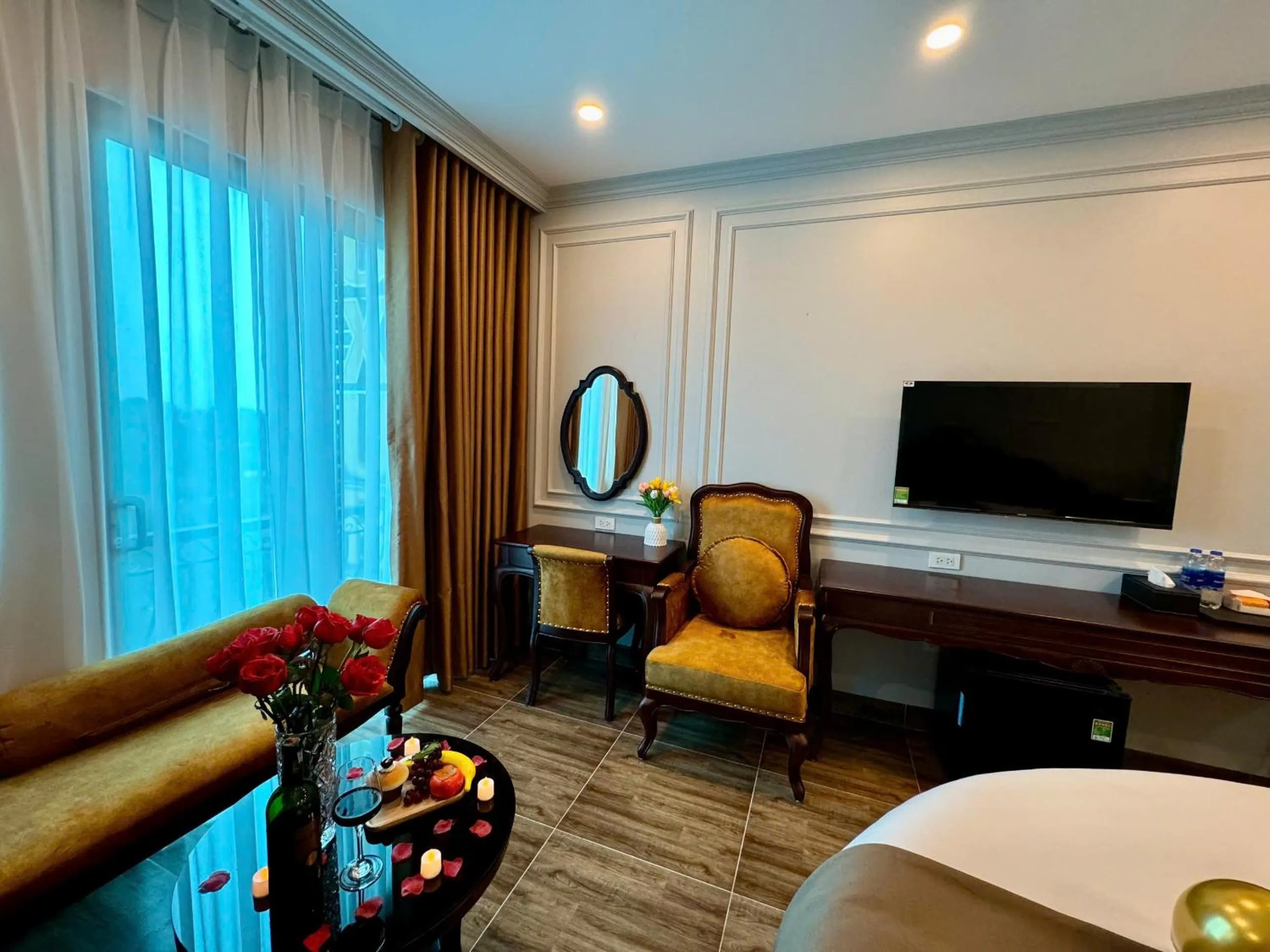 Communal lounge/ TV room in Luxury Hanoi Hotel