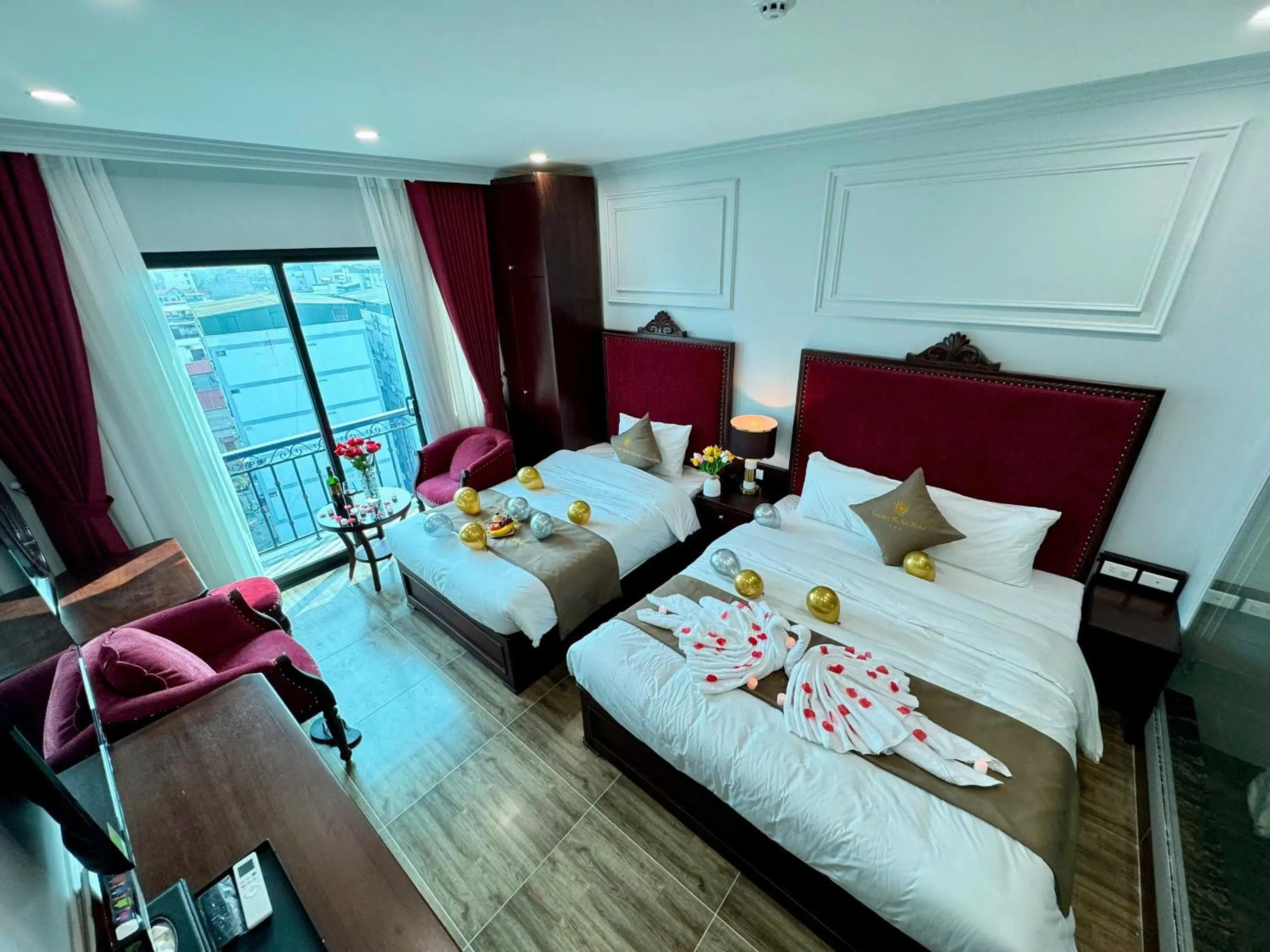 Bed in Luxury Hanoi Hotel