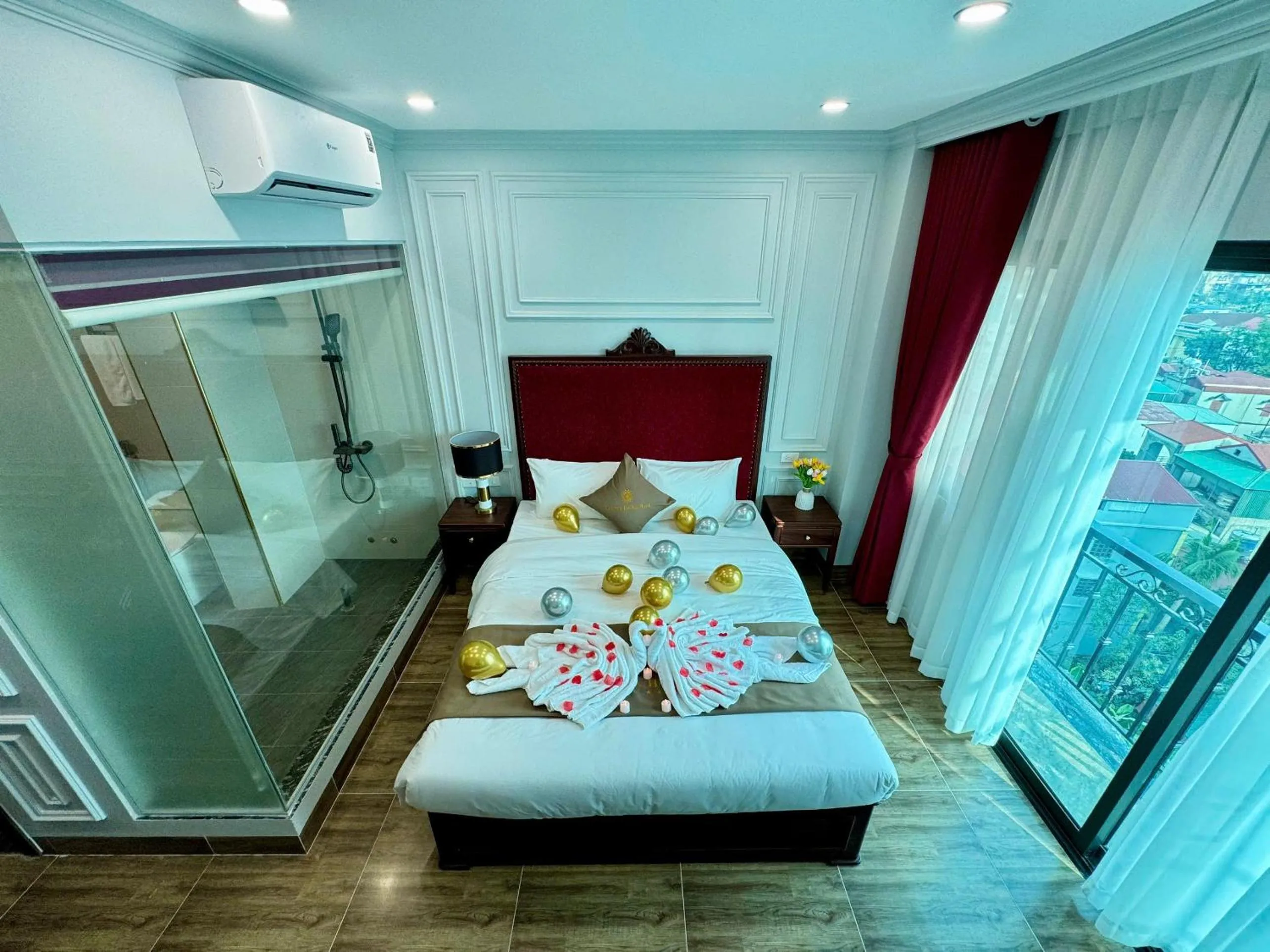 Bed in Luxury Hanoi Hotel