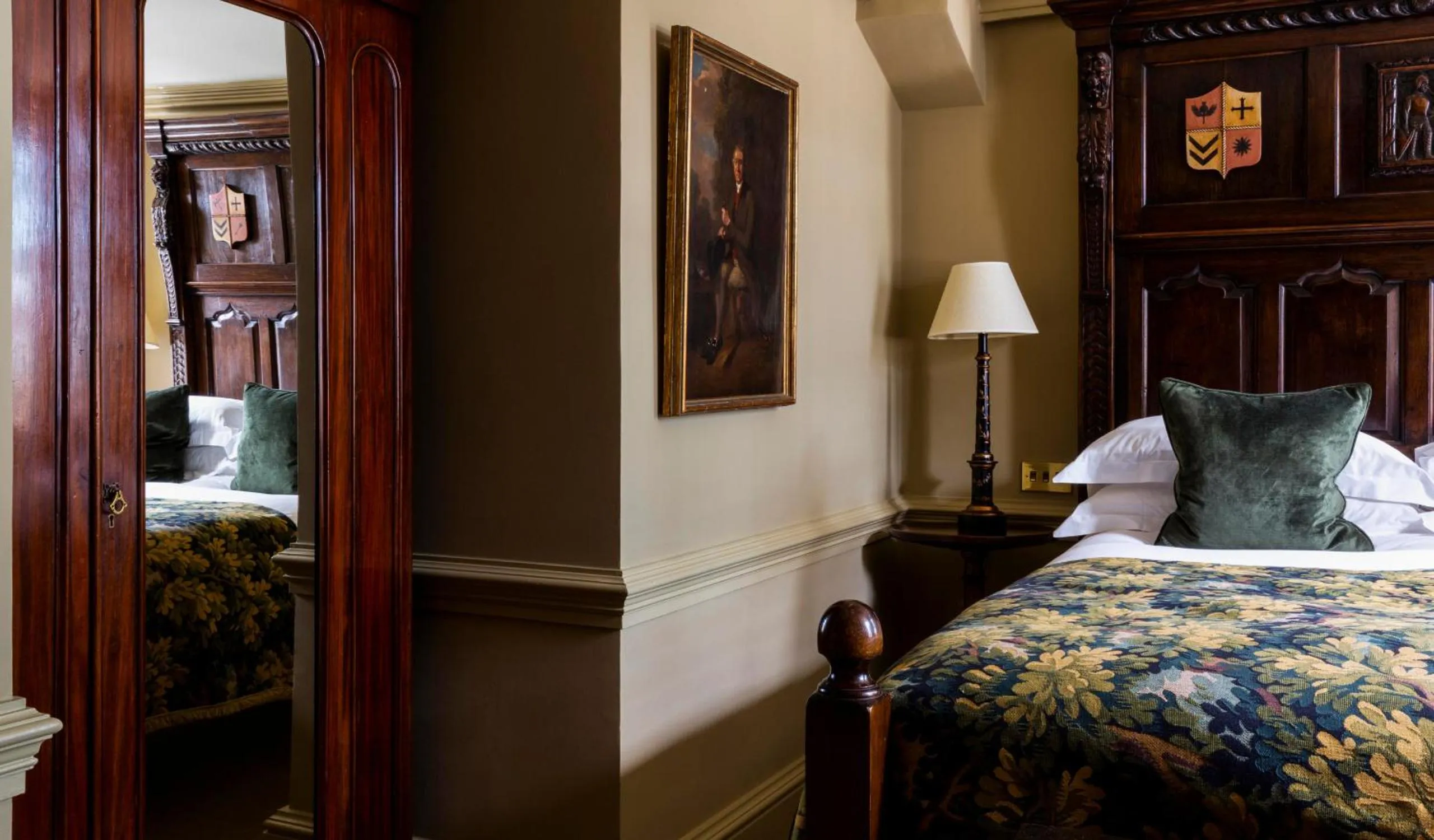 Bedroom, Bed in Batty Langley's