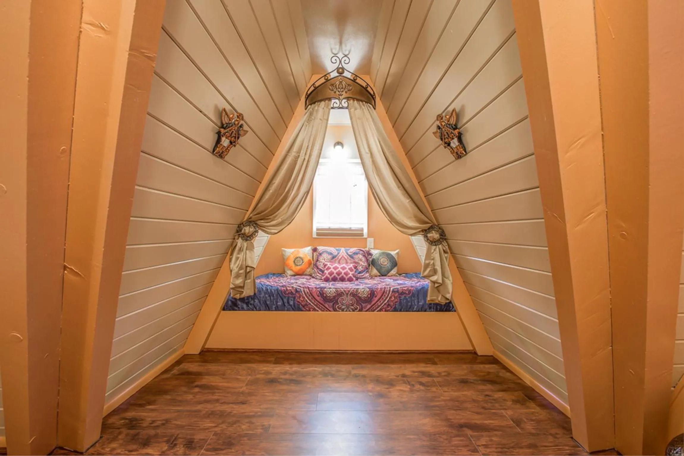 Bed in Shorebirds Villas