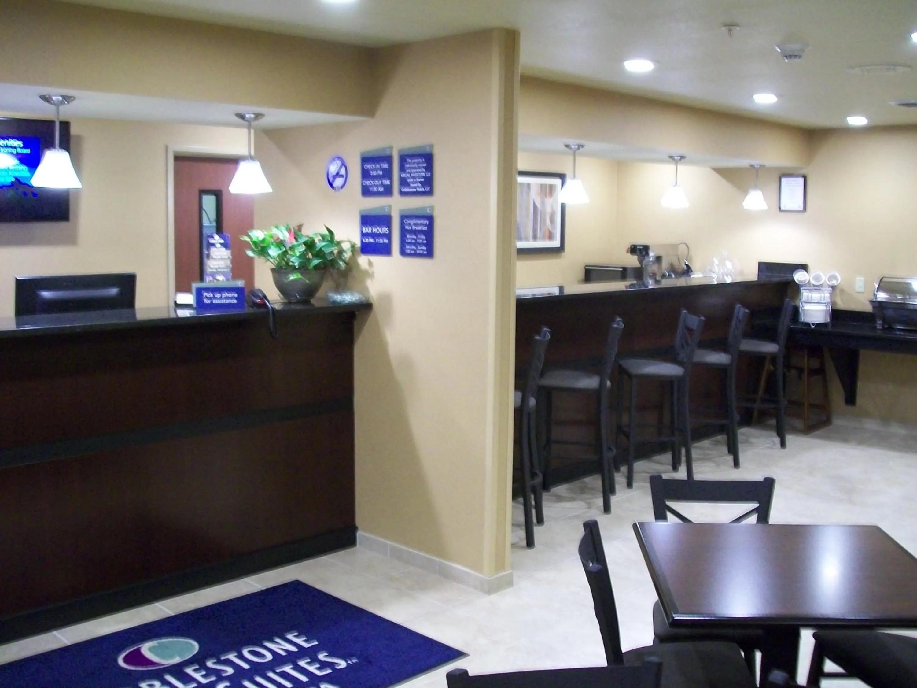 Lobby or reception in Cobblestone Inn & Suites - Ambridge